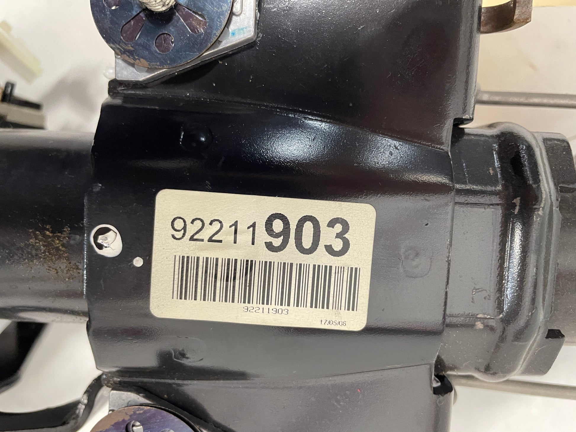 2006 Pontiac GTO Steering Column w/ Key OEM - Day's Parts Yard