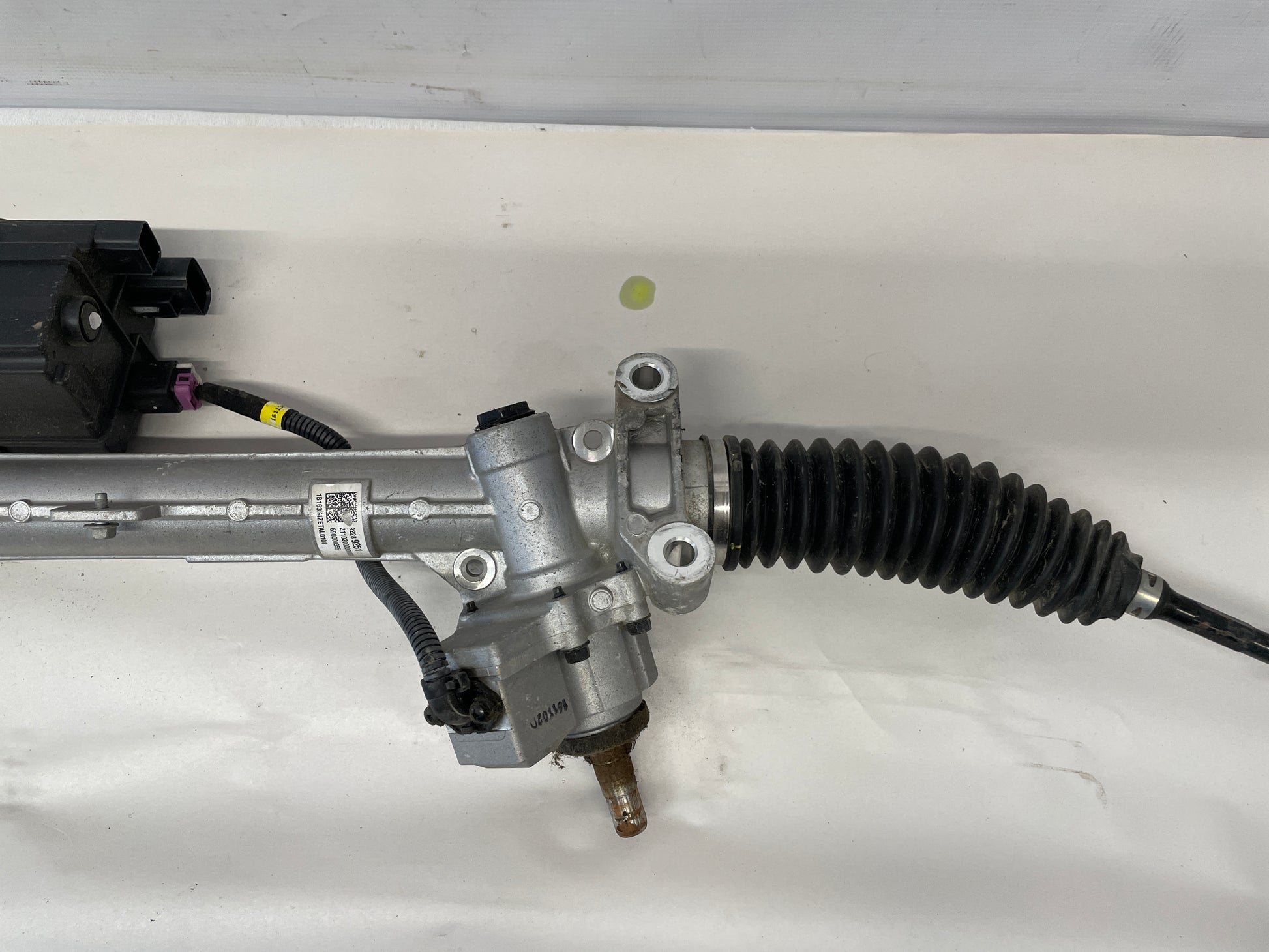 2017 Chevy SS Sedan Steering Rack and Pinion w/ Hardware OEM - Day's Parts Yard