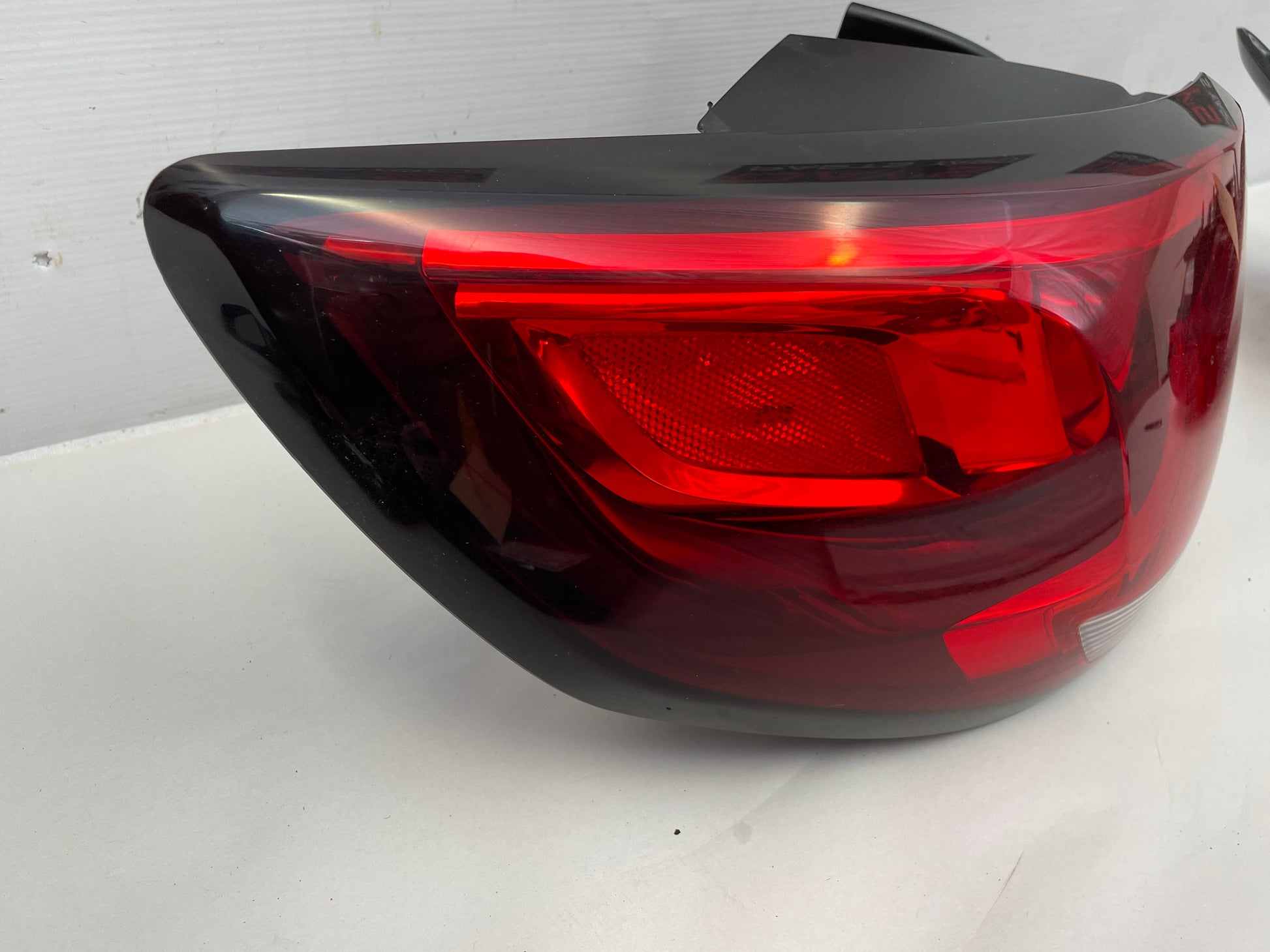 2017 Chevrolet SS Sedan RH & LH Tail Light Taillight Lamp OEM - Day's Parts Yard