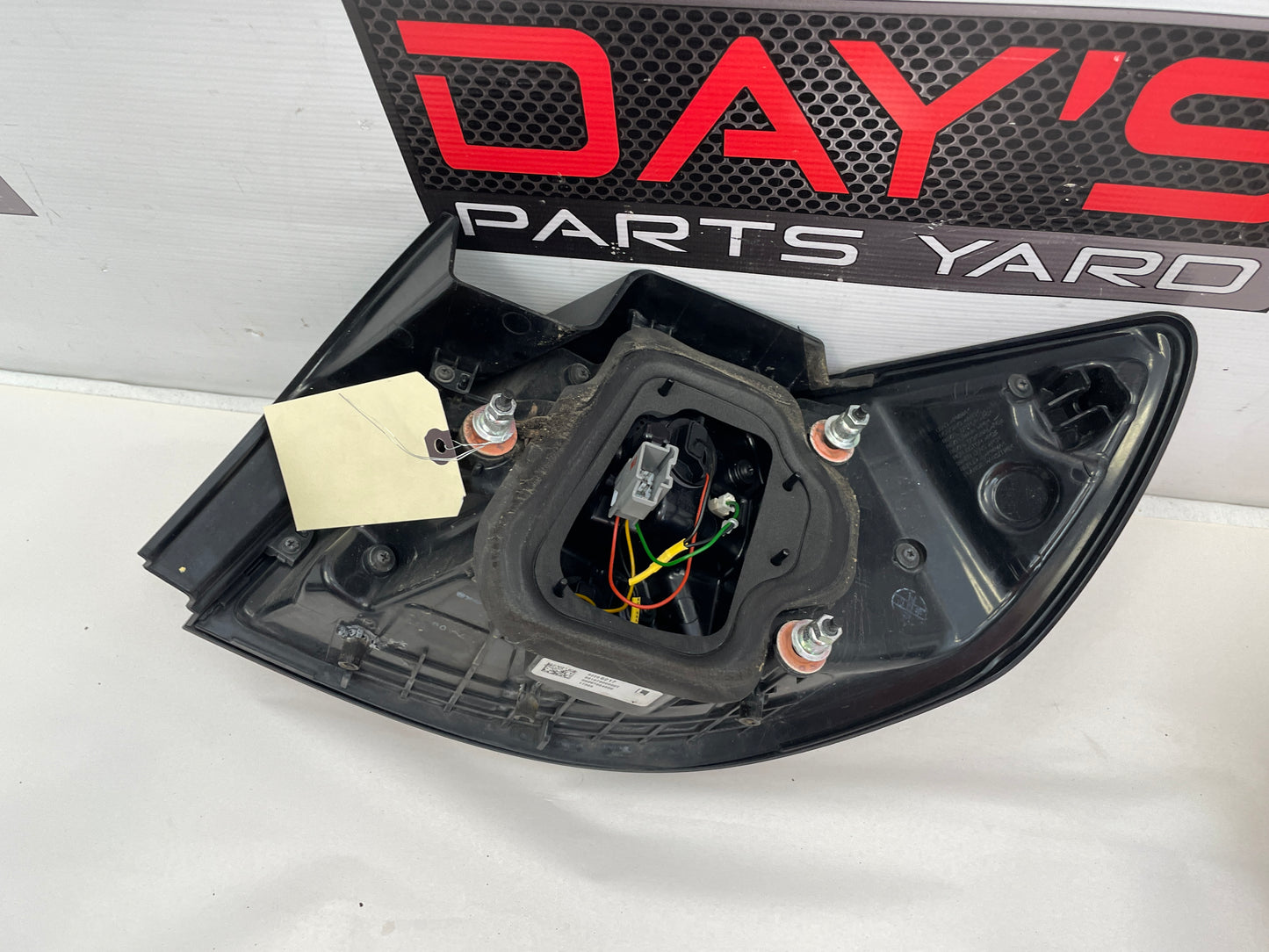 2017 Chevrolet SS Sedan RH & LH Tail Light Taillight Lamp OEM - Day's Parts Yard