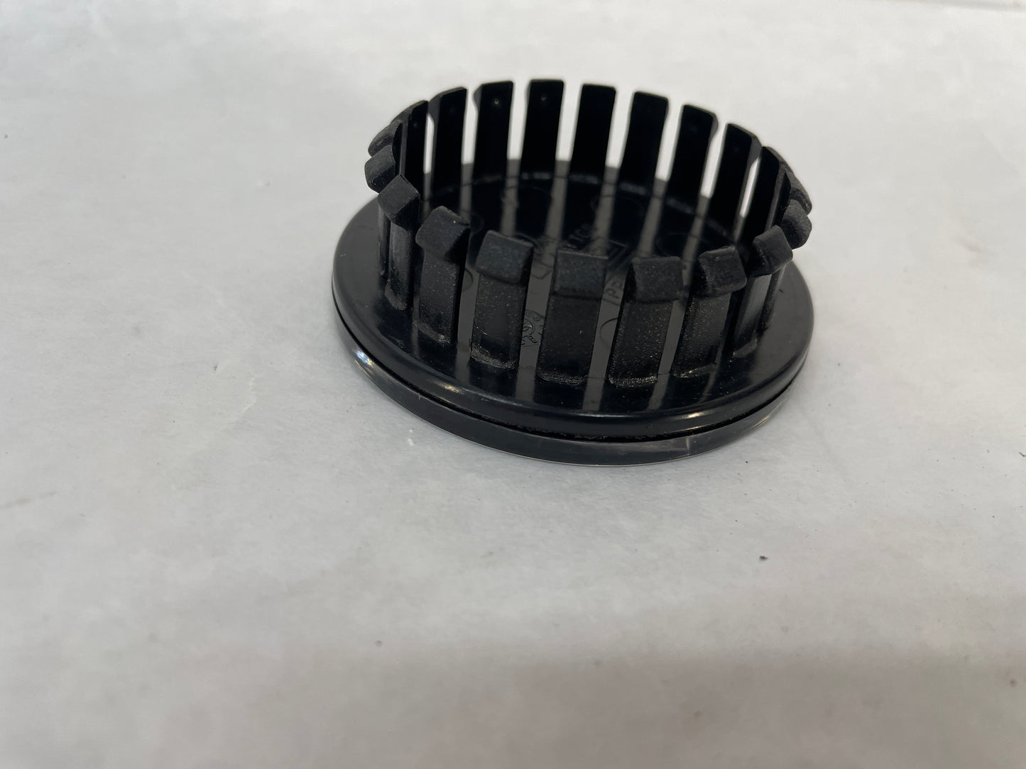 2009 Cadillac CTS-V Sedan Wheel Center Cap OEM - Day's Parts Yard