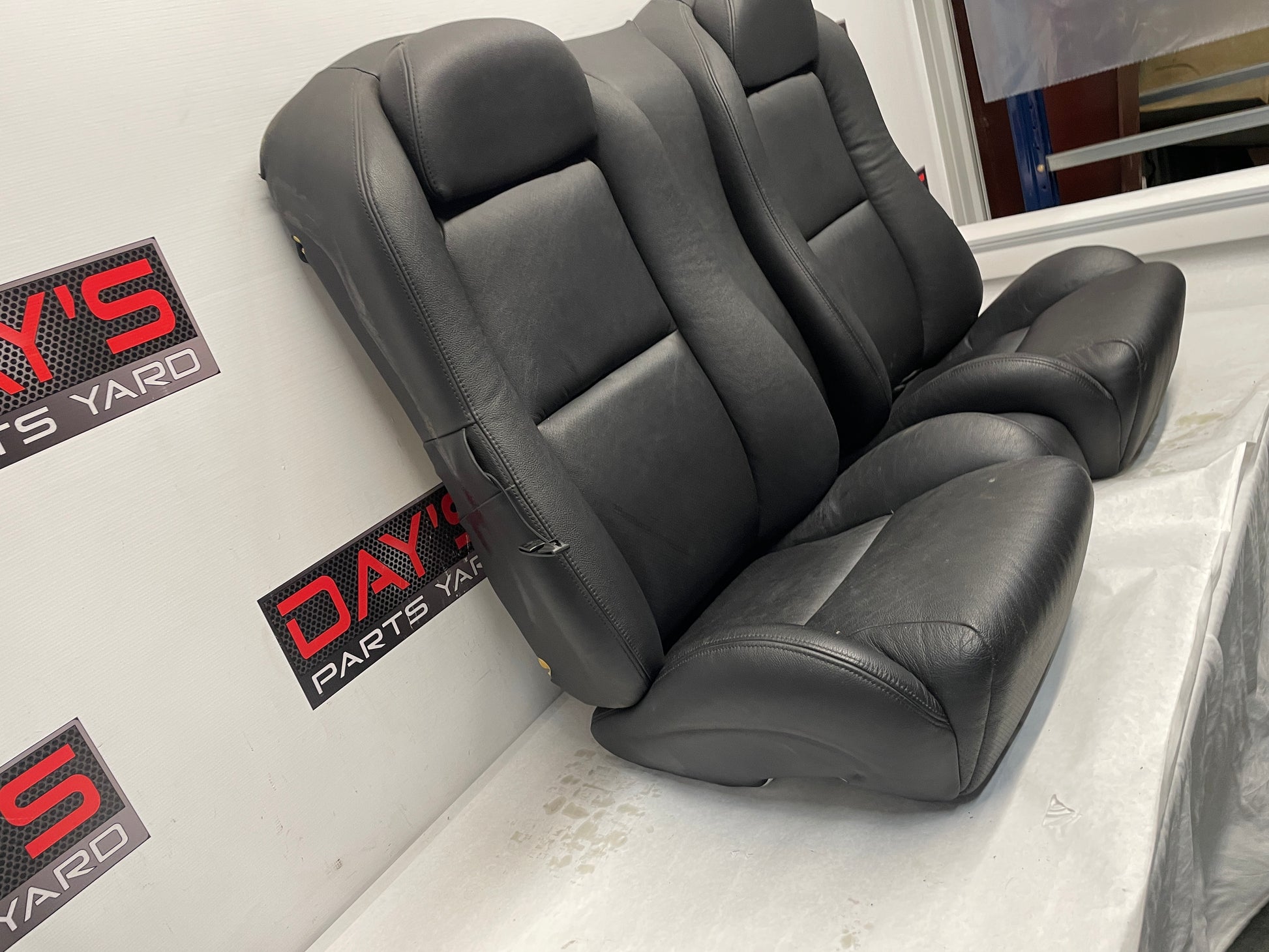 2005 Pontiac GTO Seats Rears Only OEM - Day's Parts Yard