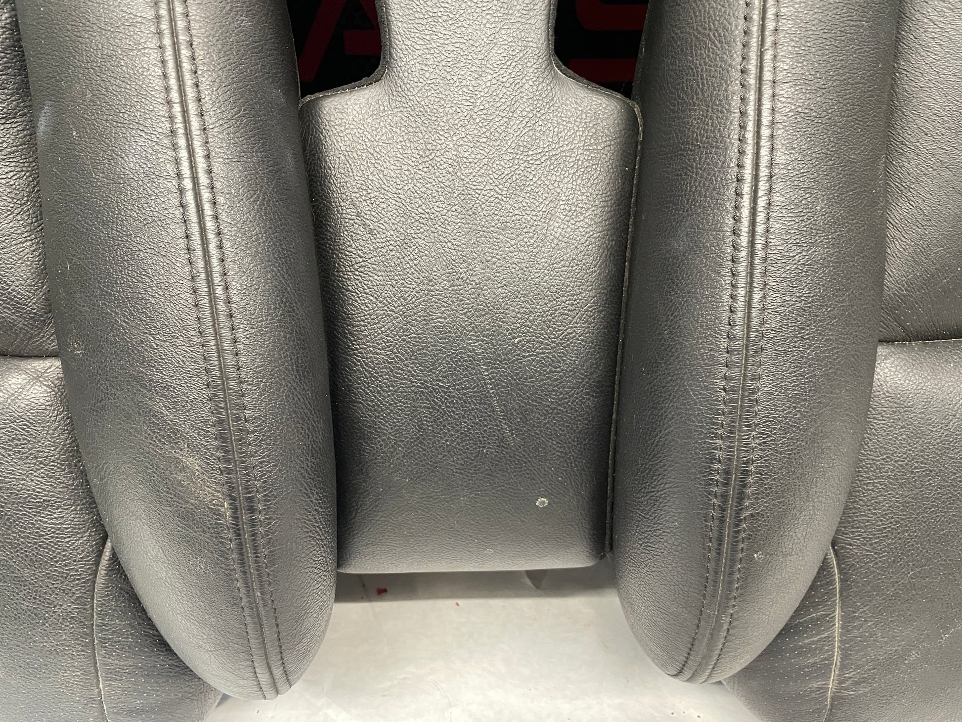 2005 Pontiac GTO Seats Rears Only OEM - Day's Parts Yard