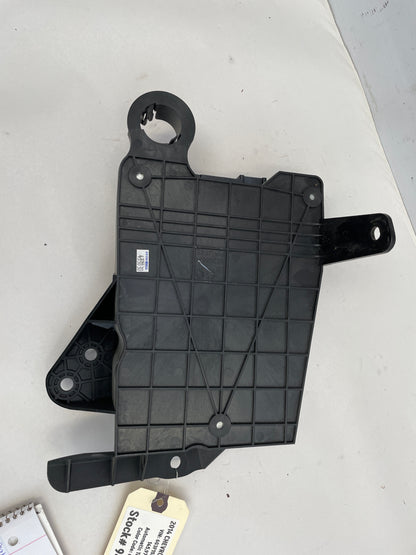 2014 Chevy SS Sedan Bose Radio Amplifier w/ Mounting Bracket OEM - Day's Parts Yard
