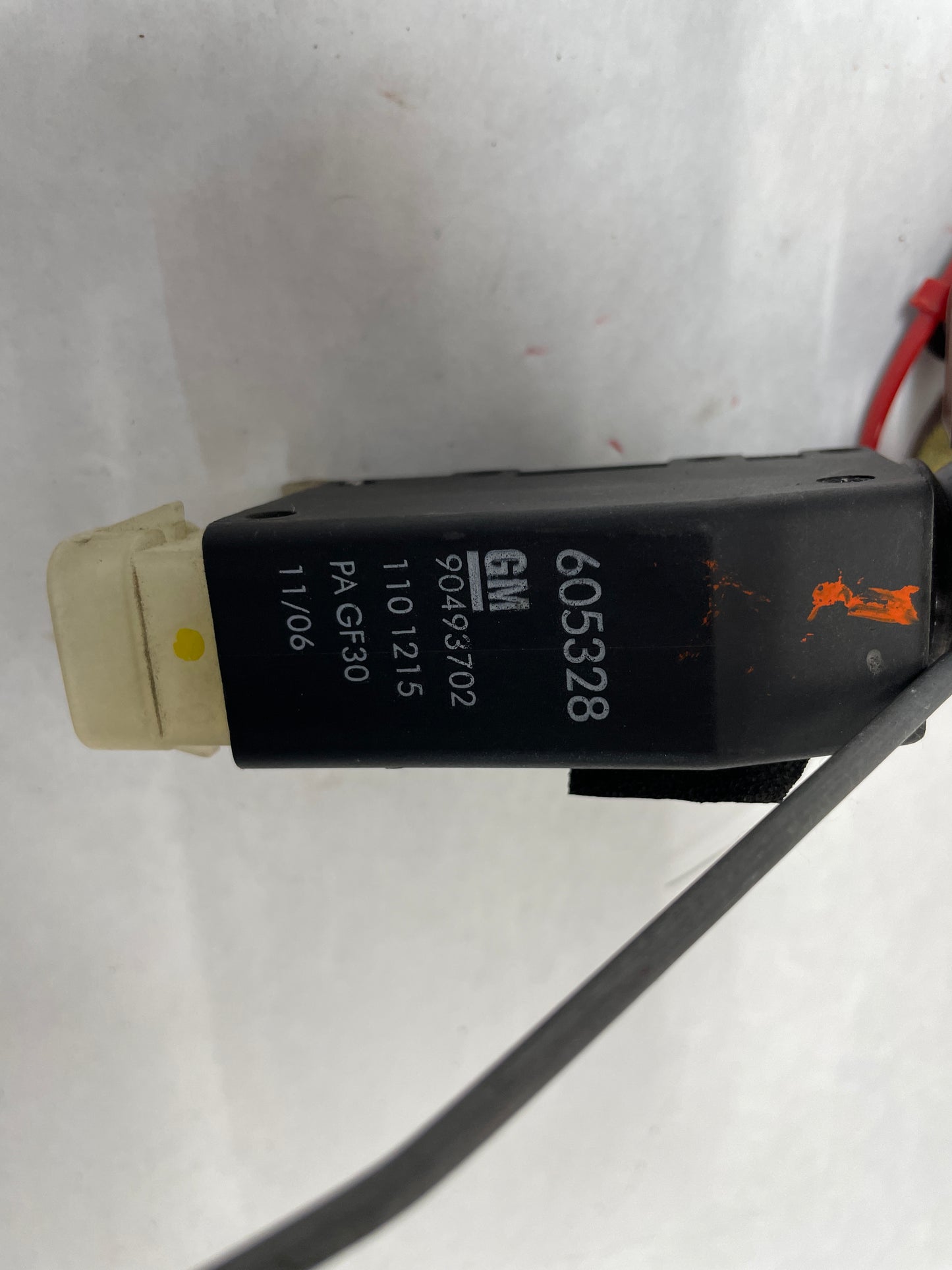 2006 Pontiac GTO RH Passenger Door Lock Actuator Assembly OEM - Day's Parts Yard