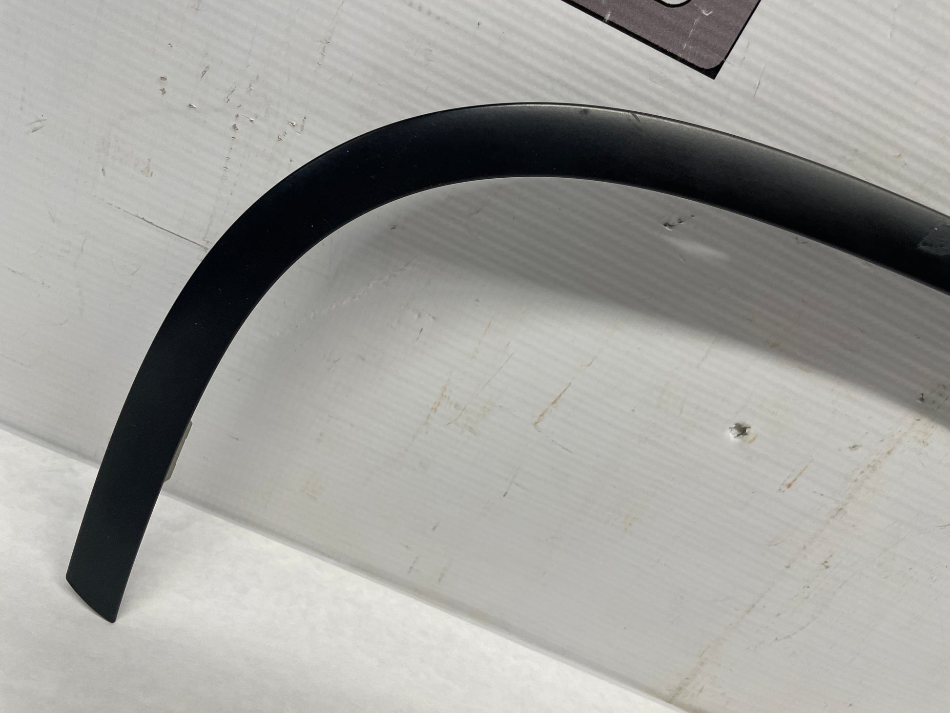 2015 Chevy SS Sedan Rear RH Passenger Side Window Glass Trim Molding OEM - Day's Parts Yard
