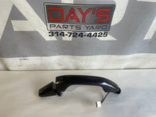 2018 Chevy Suburban LT Front RH Passenger Exterior Door Handle OEM - Day's Parts Yard