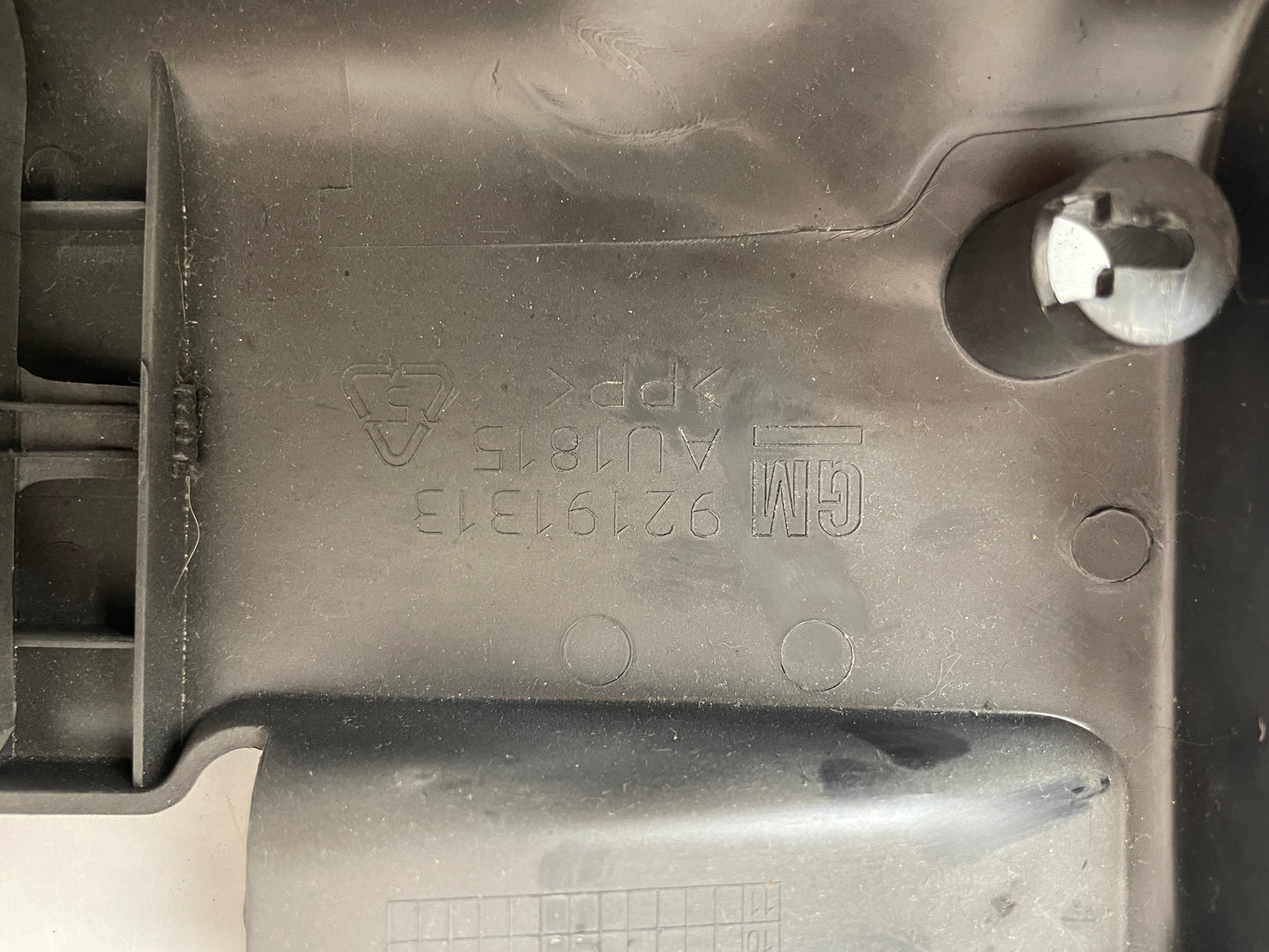 2009 Pontiac G8 GT Steering Column Calm Shell Shroud Cover Trim OEM