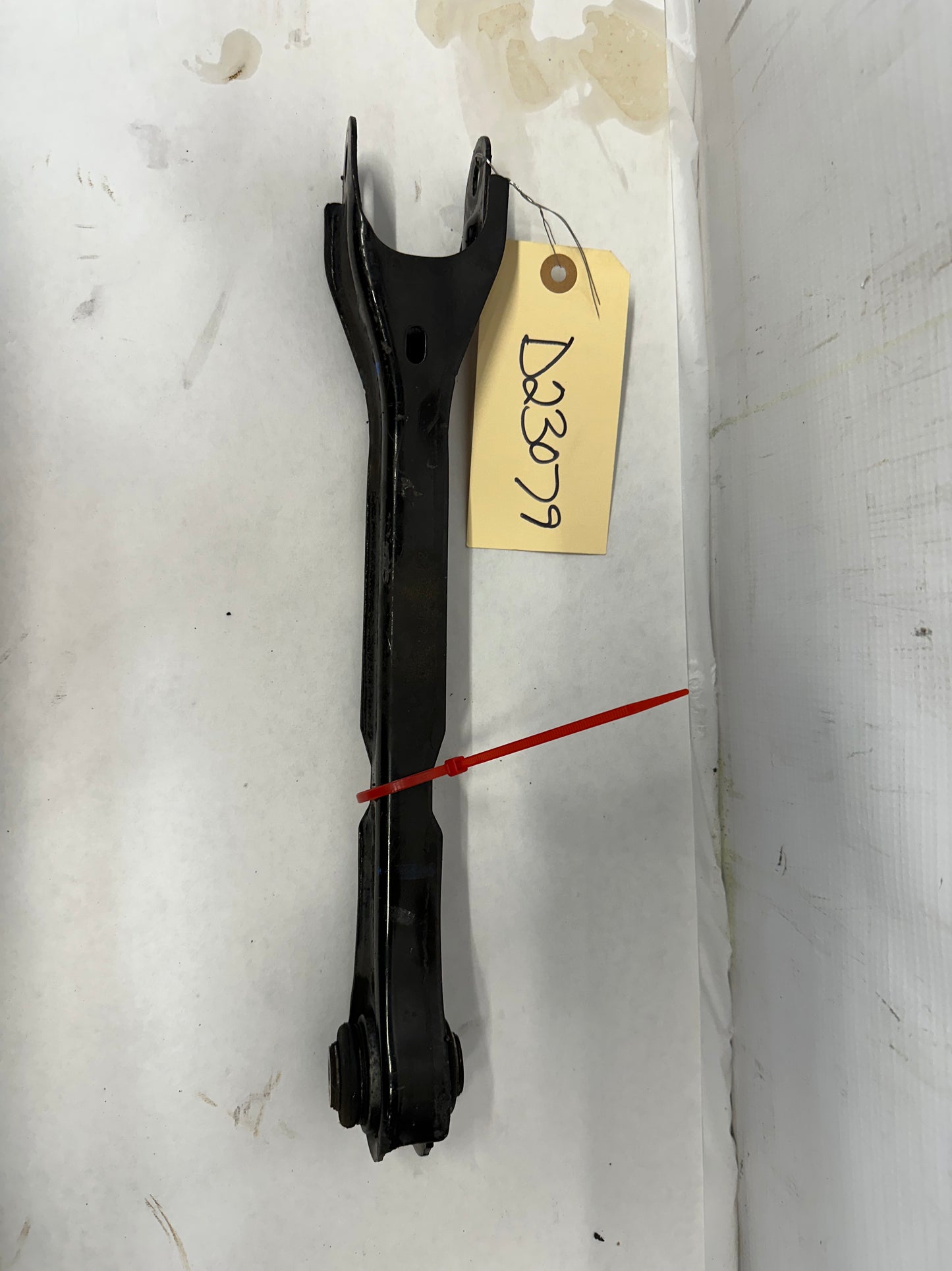 2017 Chevy Camaro SS RH Passenger Rear Control Trailing Drag Link Arm OEM - Day's Parts Yard