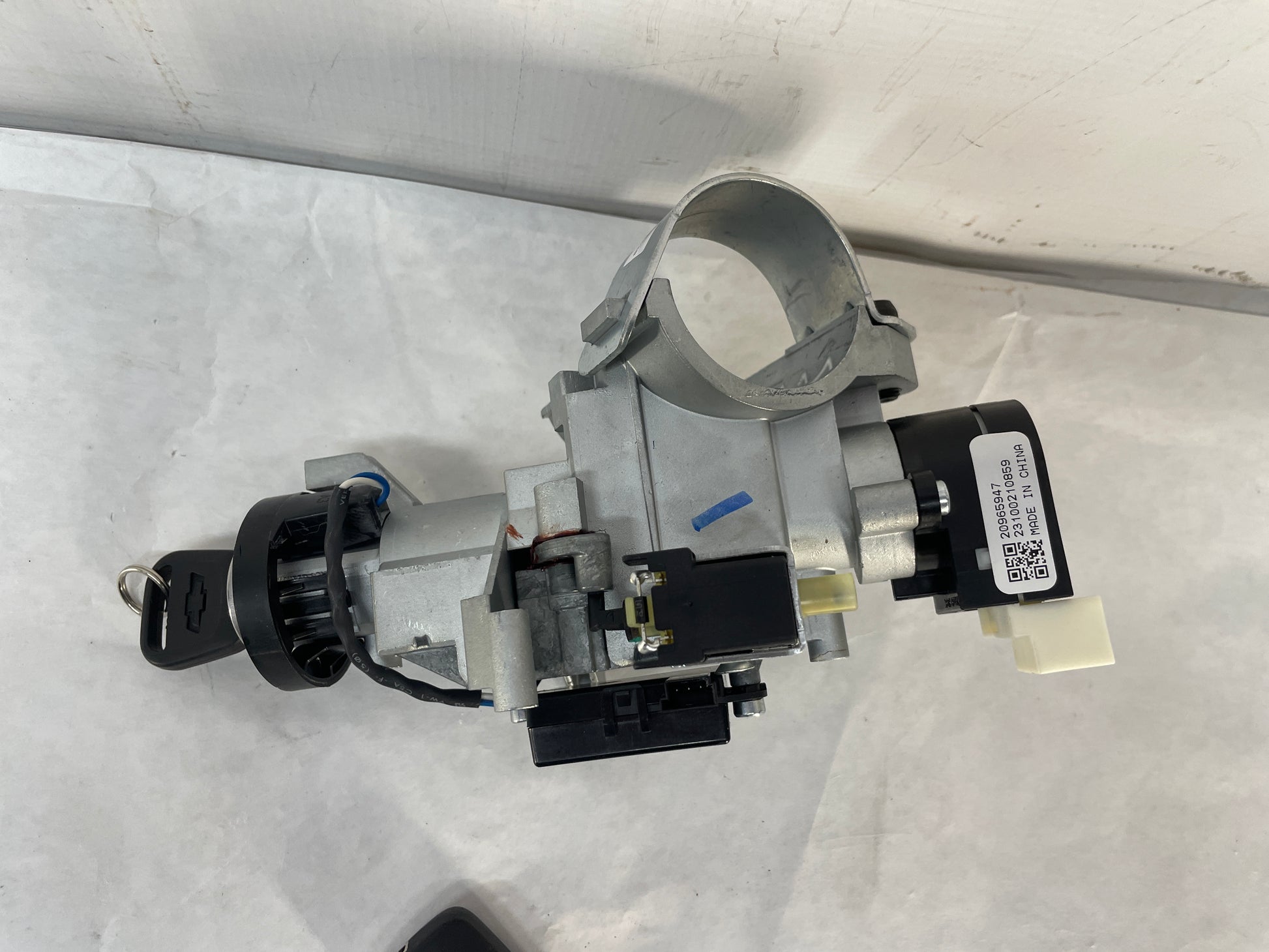 2013 Chevy Camaro ZL1 Ignition Lock Housing Assembly w/ Key Transmitter OEM - Day's Parts Yard