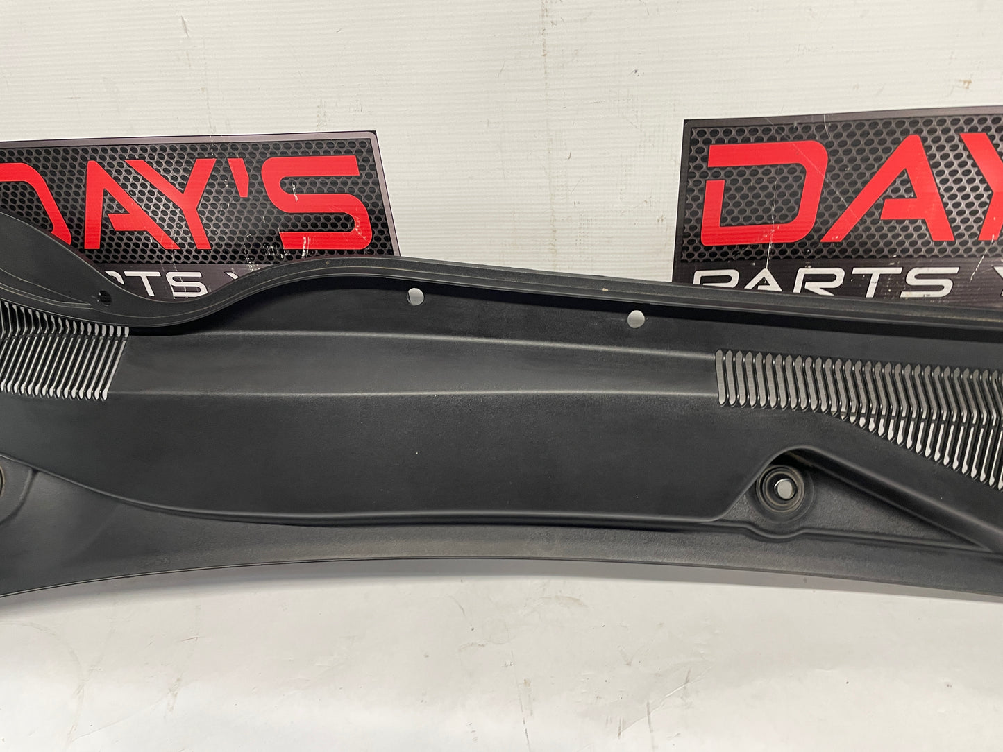 2014 Chevy Camaro ZL1 Windshield Wiper Cowl Grille Panel Assembly OEM - Day's Parts Yard
