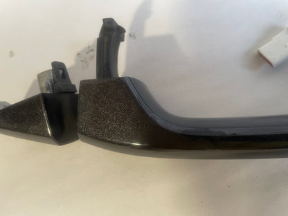 2018 Chevy Suburban LT Front RH Passenger Exterior Door Handle OEM
