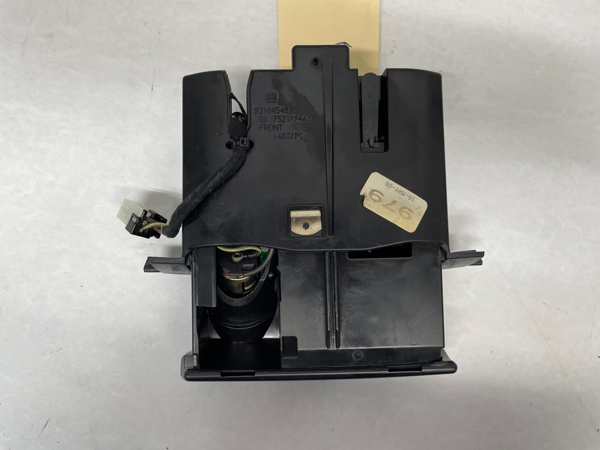 2006 Pontiac GTO Radio Ashtray Lower Compartment Smokers Package OEM - Day's Parts Yard