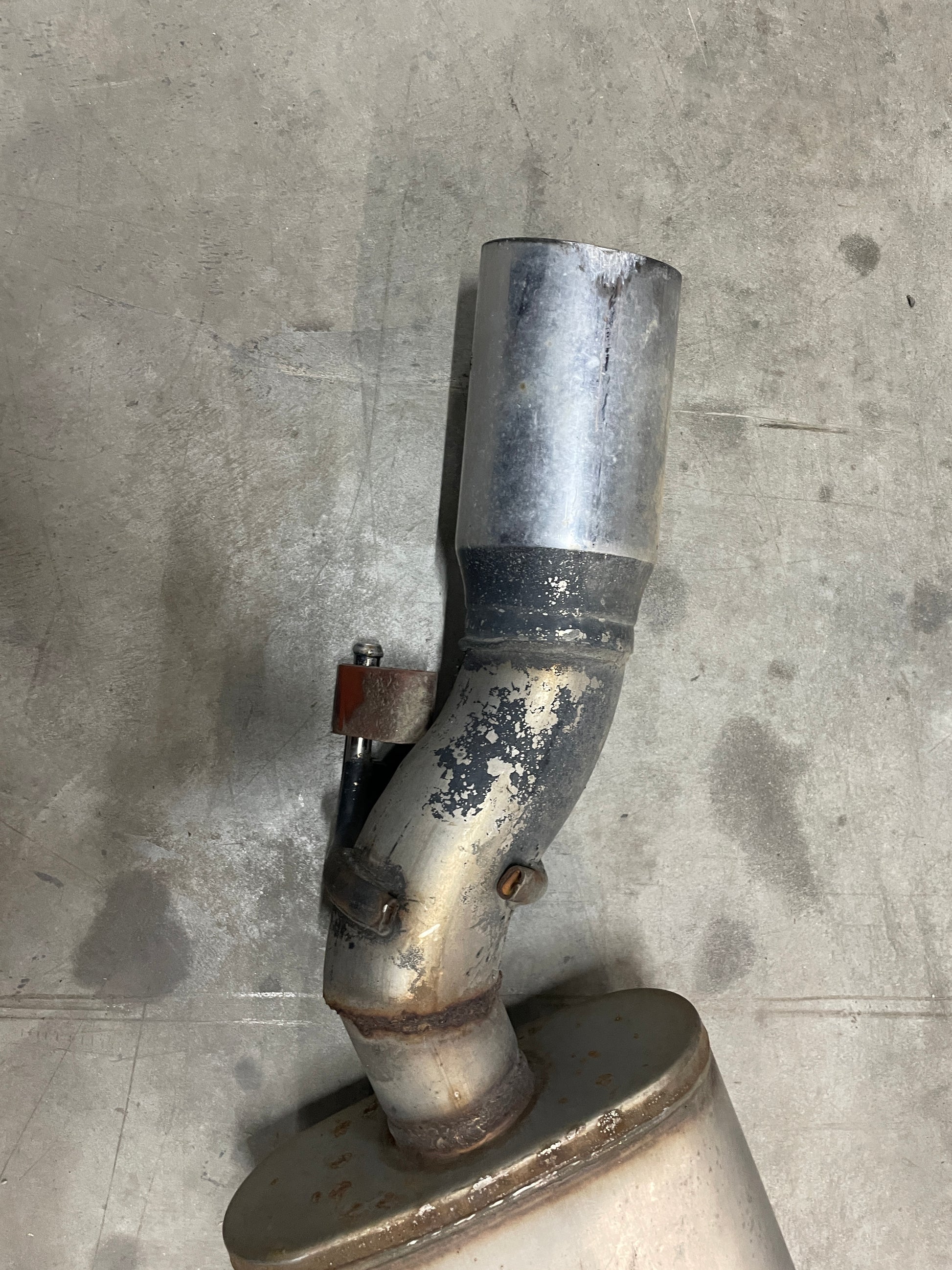 2005 Pontiac GTO Factory Exhaust OEM - Day's Parts Yard