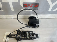 2018 Chevy Suburban LT Front RH Passenger Door Handle Actuator Set OEM - Day's Parts Yard
