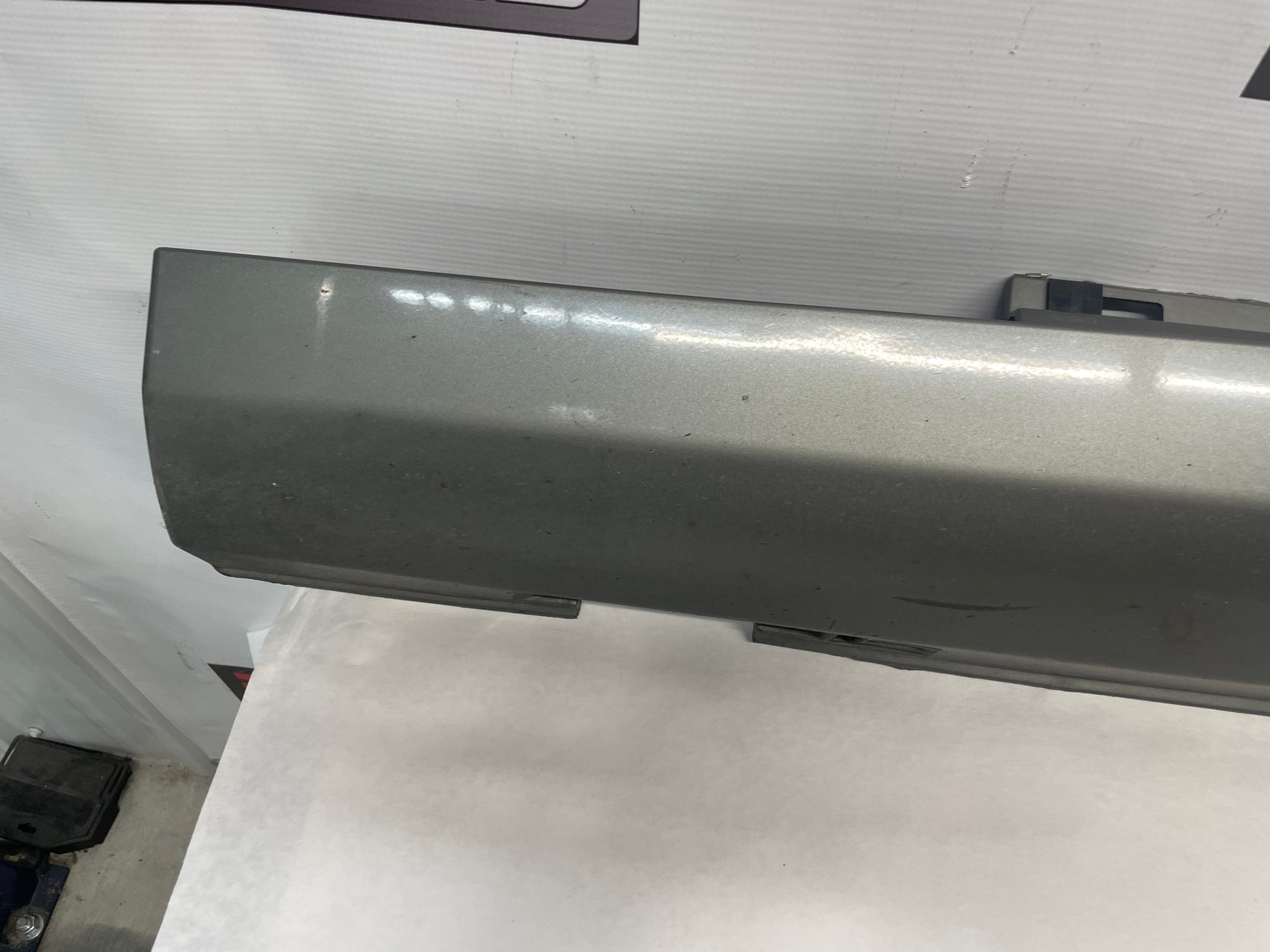 2013 Chevy Caprice LH Driver Rocker Molding Side Skirt Panel Trim OEM - Day's Parts Yard