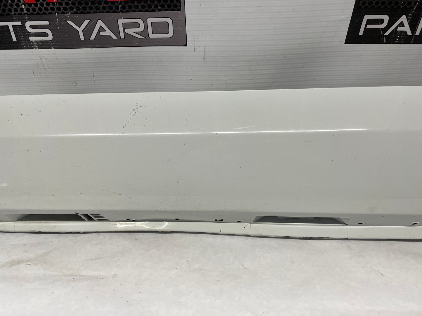 2012 Chevy Caprice PPV LH Driver Rocker Molding Side Skirt Panel Trim White OEM