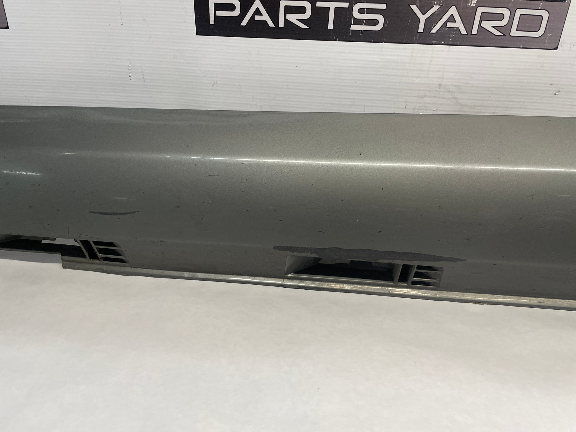 2013 Chevy Caprice LH Driver Rocker Molding Side Skirt Panel Trim OEM - Day's Parts Yard