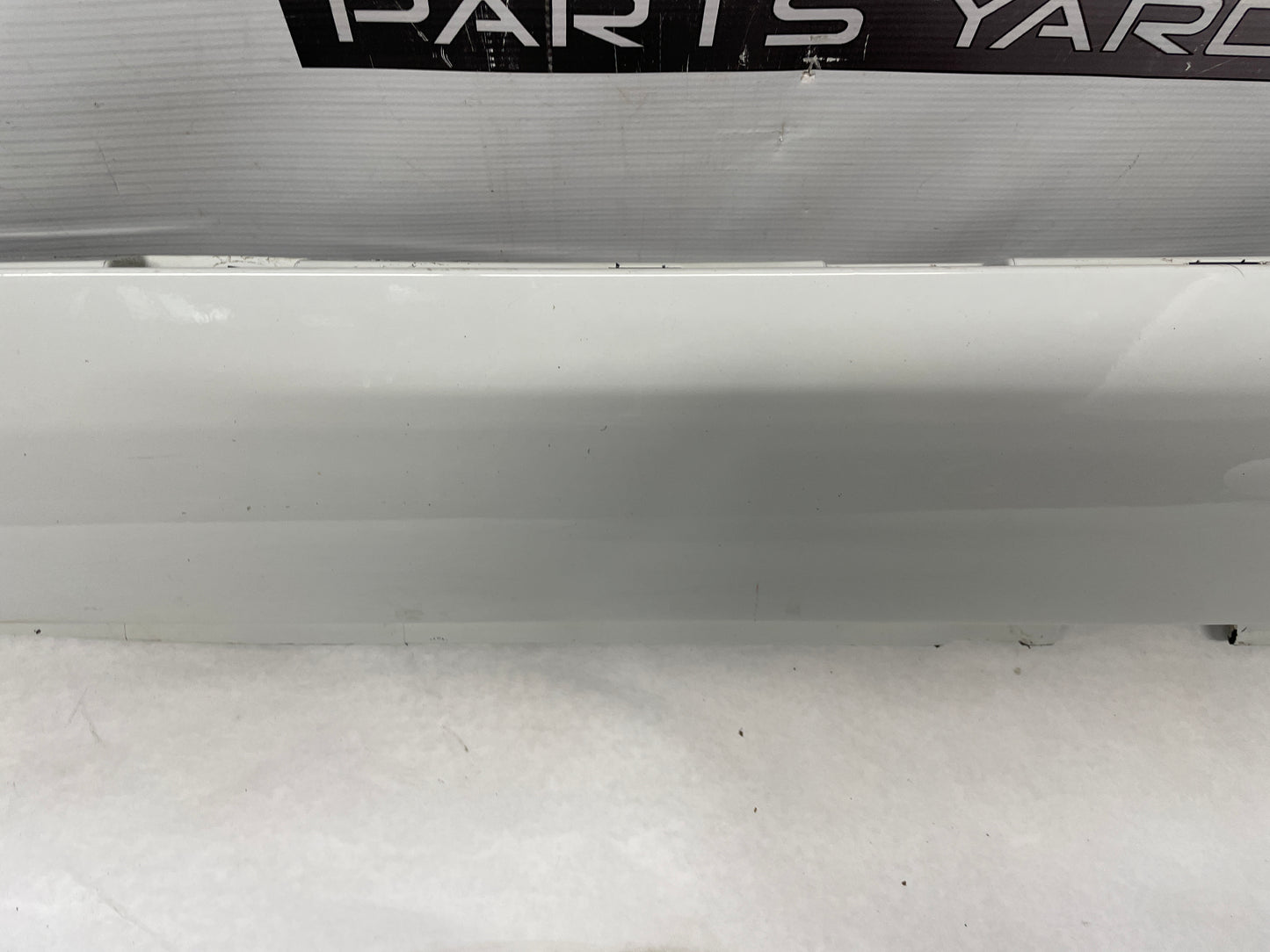 2012 Chevy Caprice PPV LH Driver Rocker Molding Side Skirt Panel Trim White OEM