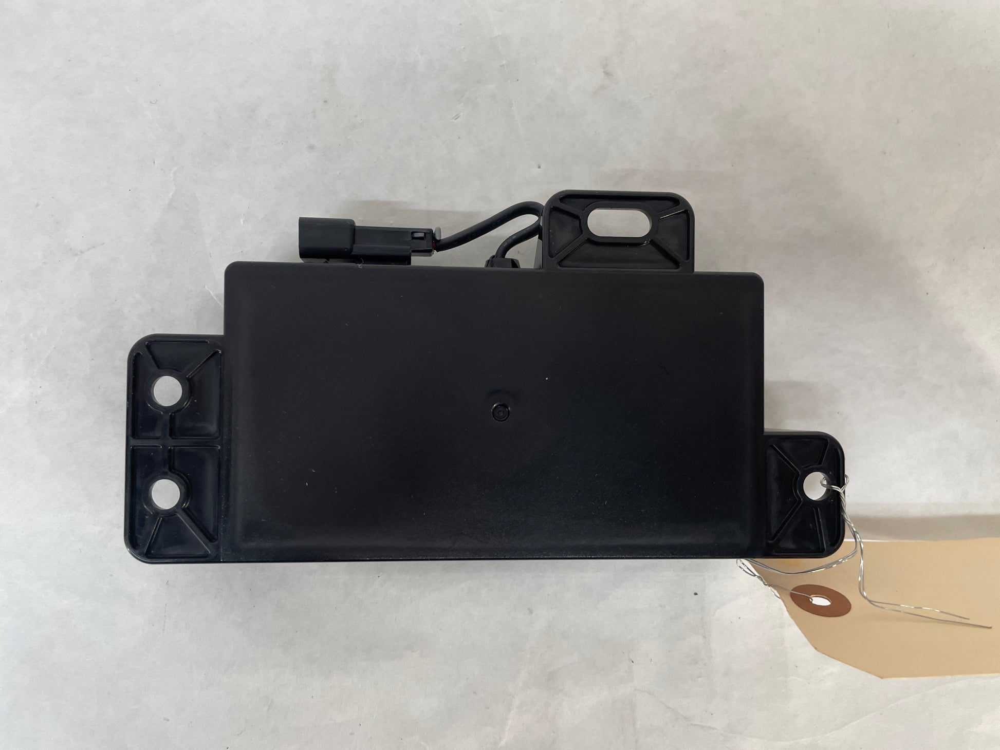 2013 Chevy Camaro ZL1 OnStar Battery Backup Control Module OEM - Day's Parts Yard