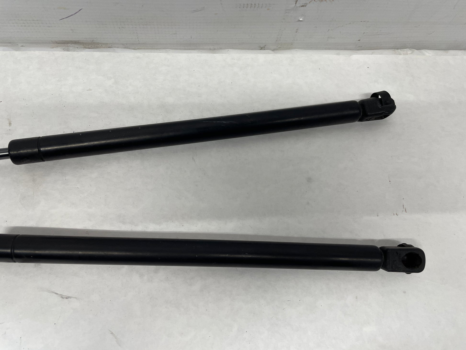 2006 Pontiac GTO Hood Gas Lift Support Struts Shocks OEM - Day's Parts Yard
