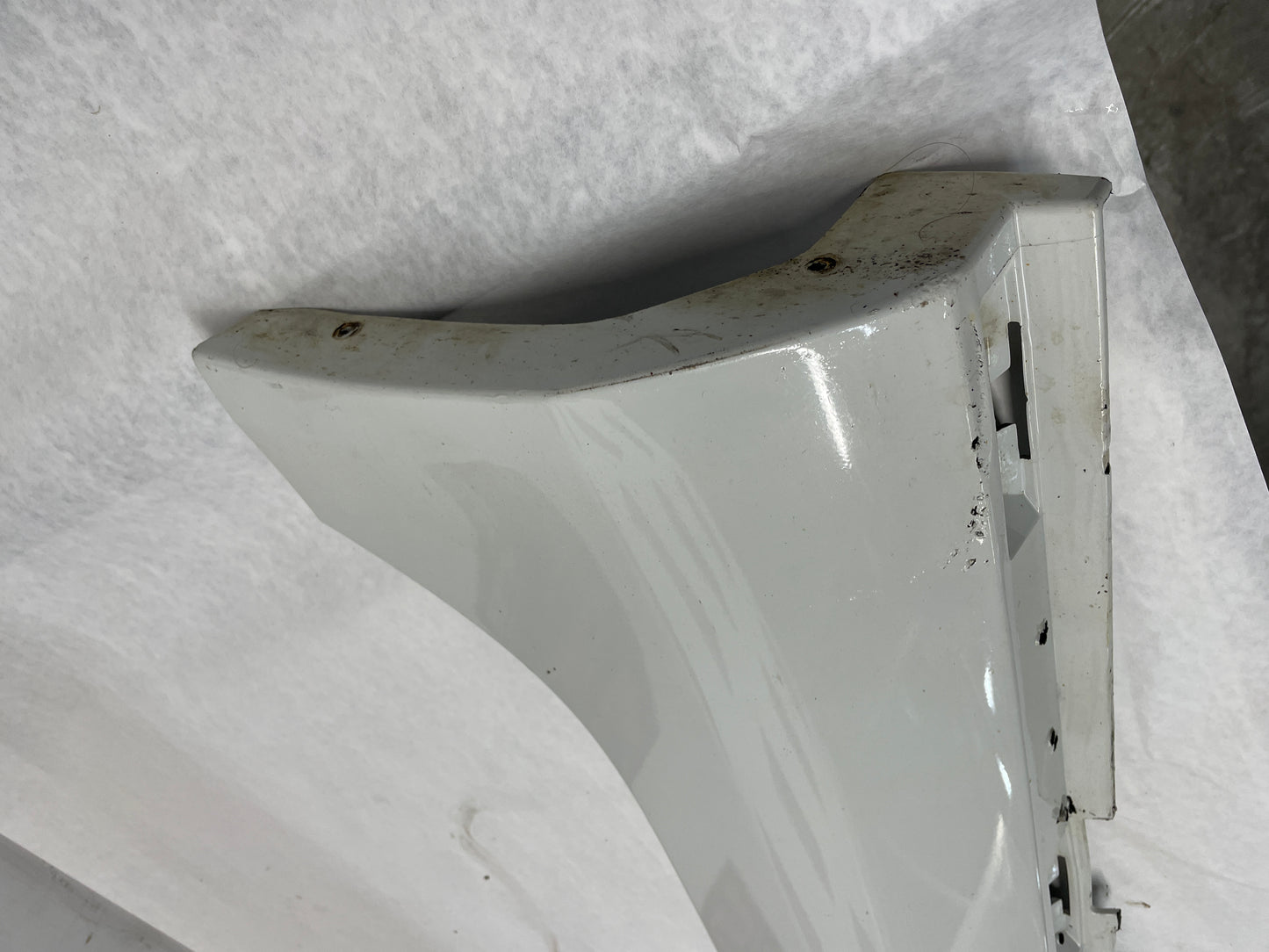 2012 Chevy Caprice PPV LH Driver Rocker Molding Side Skirt Panel Trim White OEM