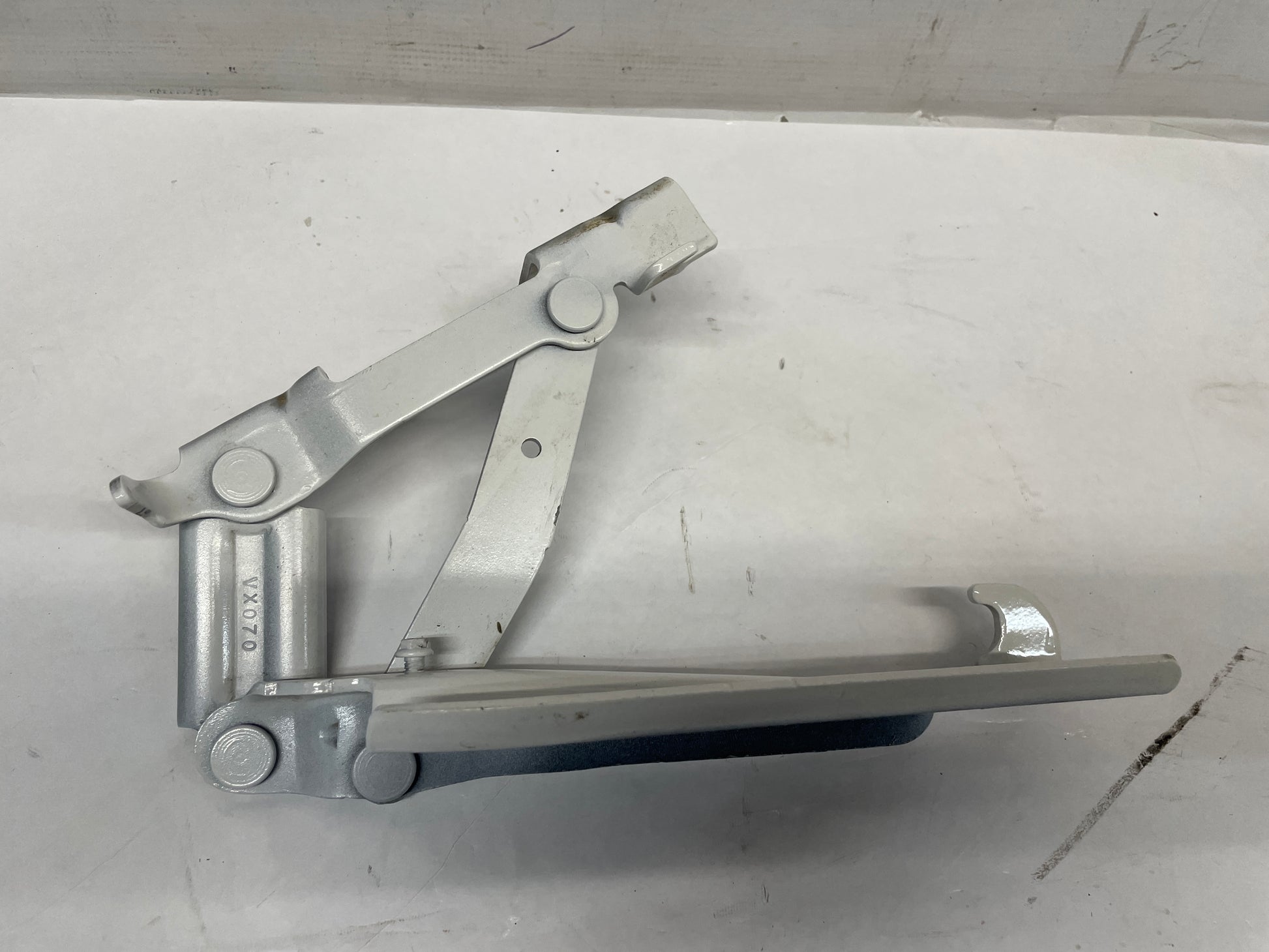 2014 Chevy Camaro ZL1 RH & LH Hood Hinges OEM - Day's Parts Yard