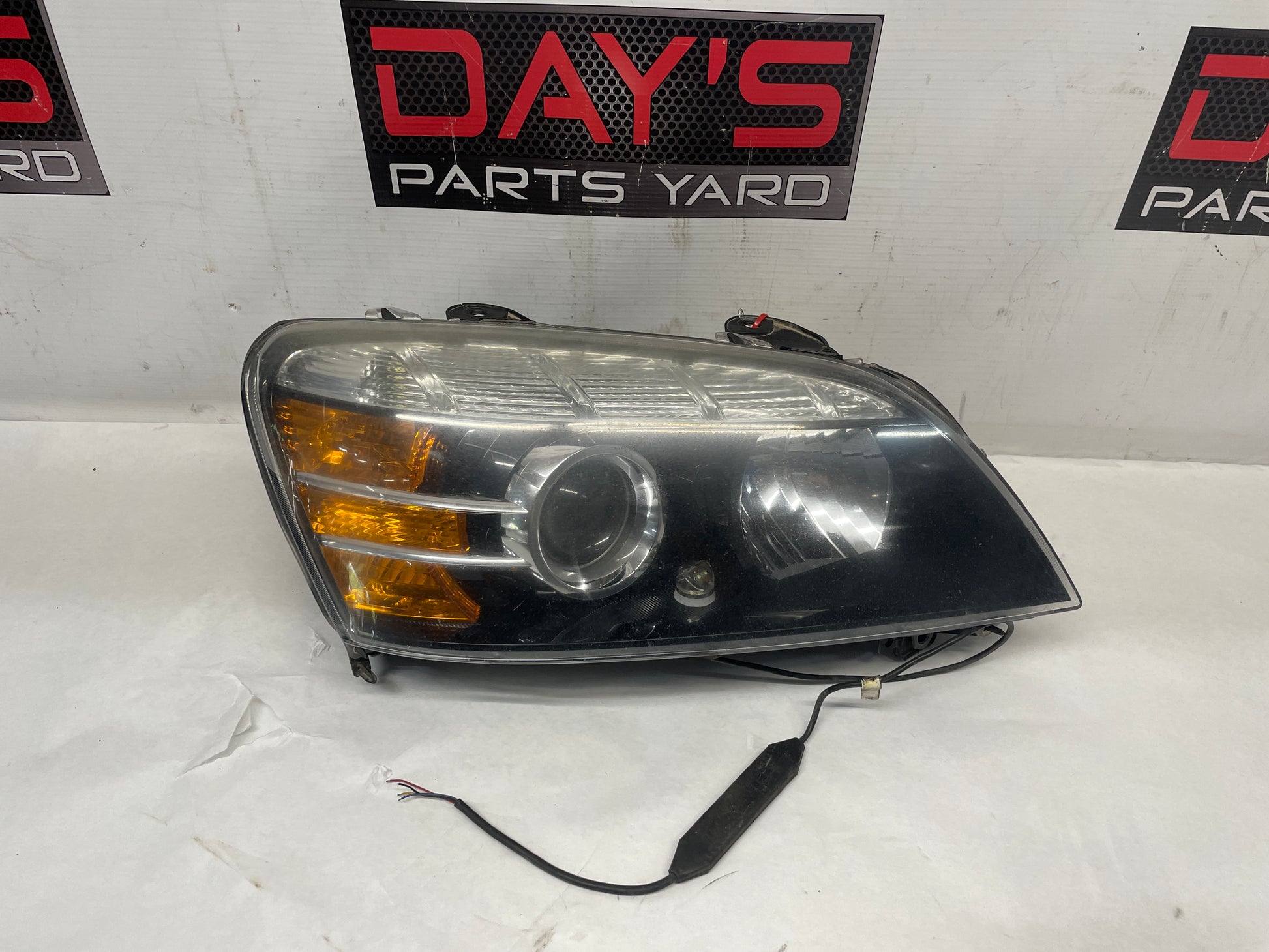 2013 Chevy Caprice RH Passenger Head Light Headlight Lamp OEM - Day's Parts Yard