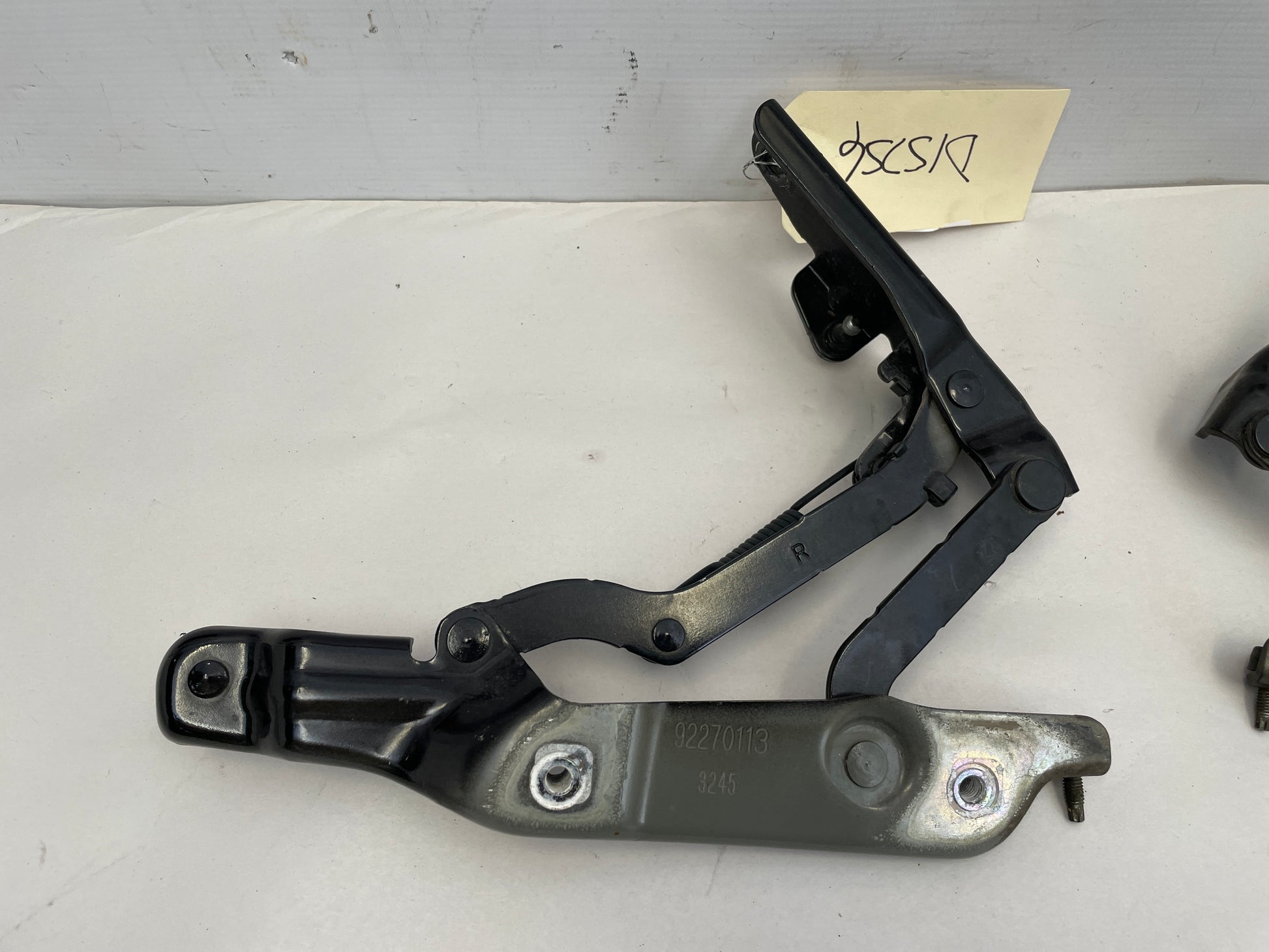 2014 Chevy SS Sedan RH & LH Trunk Deck Lid Hinges OEM - Day's Parts Yard