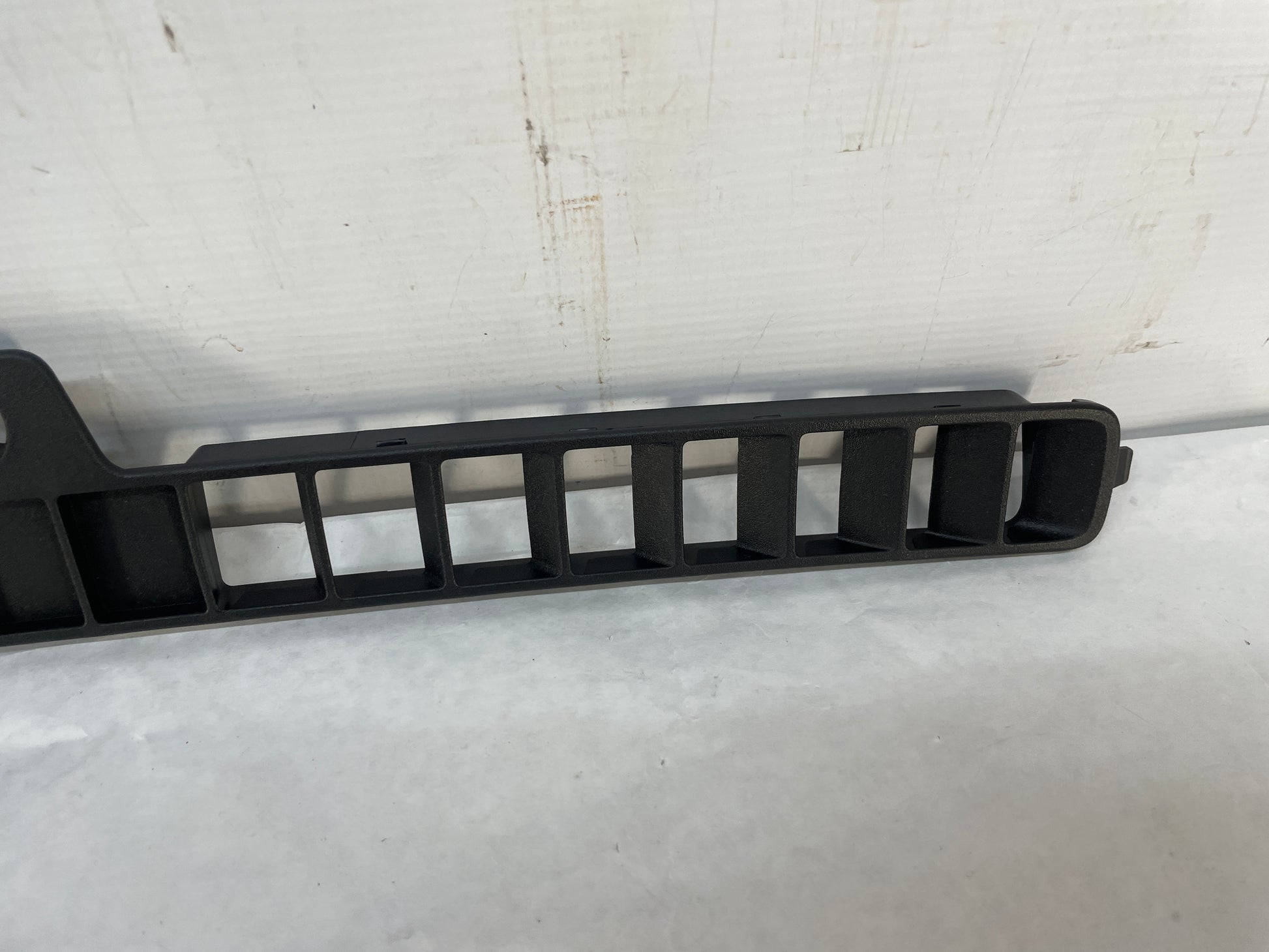 2013 Chevy Camaro ZL1 Heater Defroster Dash Grille Vent OEM - Day's Parts Yard