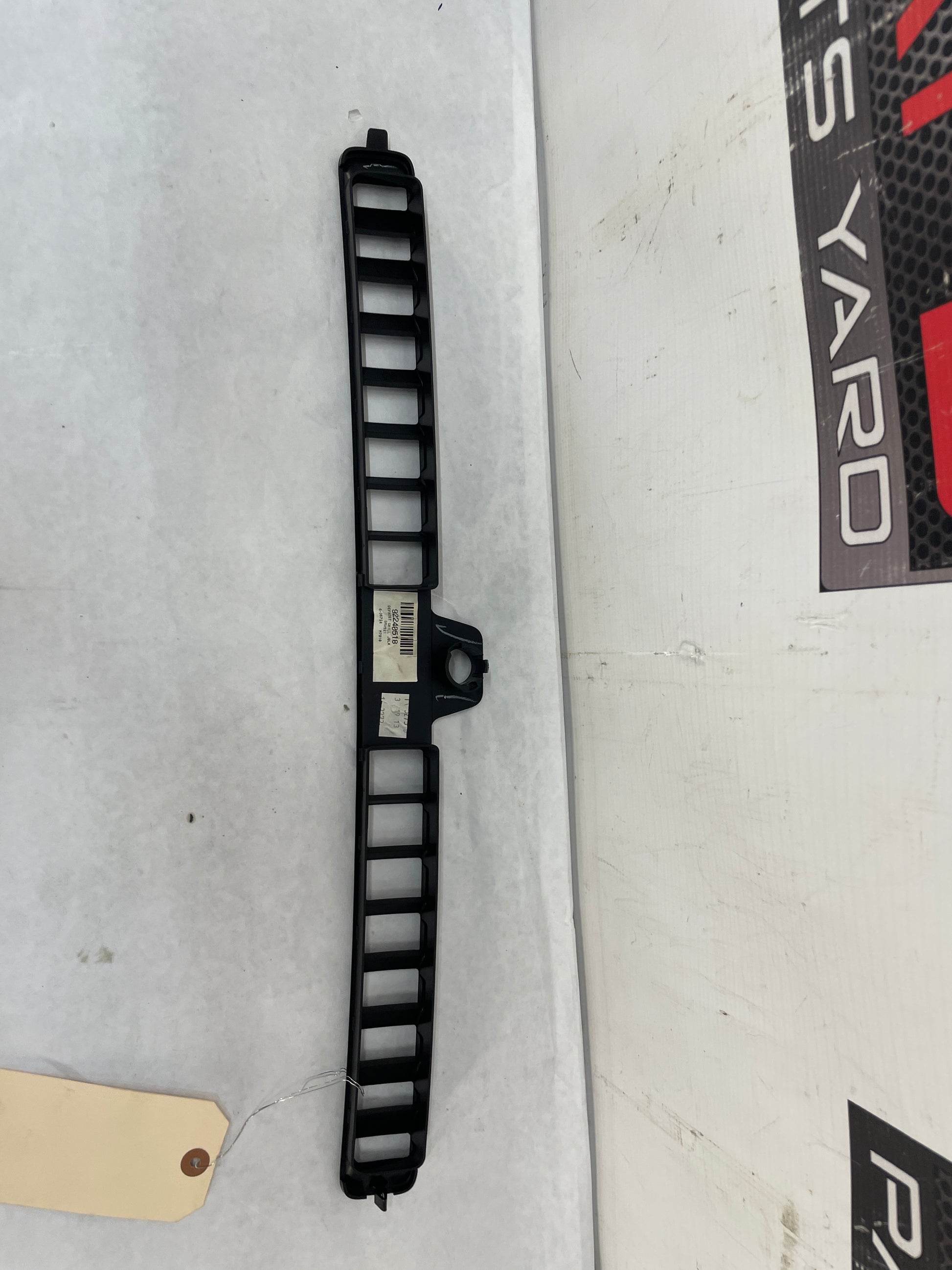 2013 Chevy Camaro ZL1 Heater Defroster Dash Grille Vent OEM - Day's Parts Yard