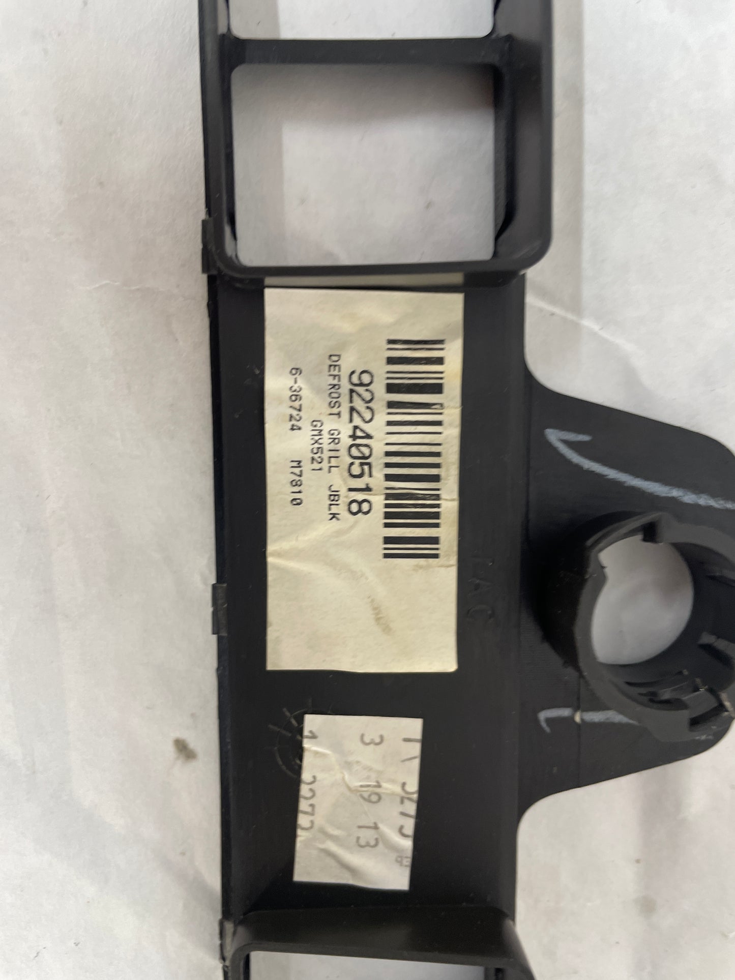 2013 Chevy Camaro ZL1 Heater Defroster Dash Grille Vent OEM - Day's Parts Yard