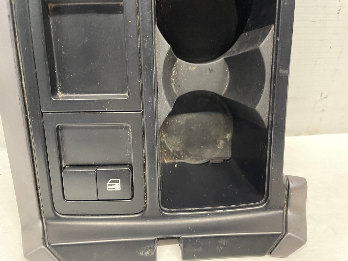 2006 Pontiac GTO Center Console Shifter Bezel Trim Plate Window Switches OEM - Day's Parts Yard