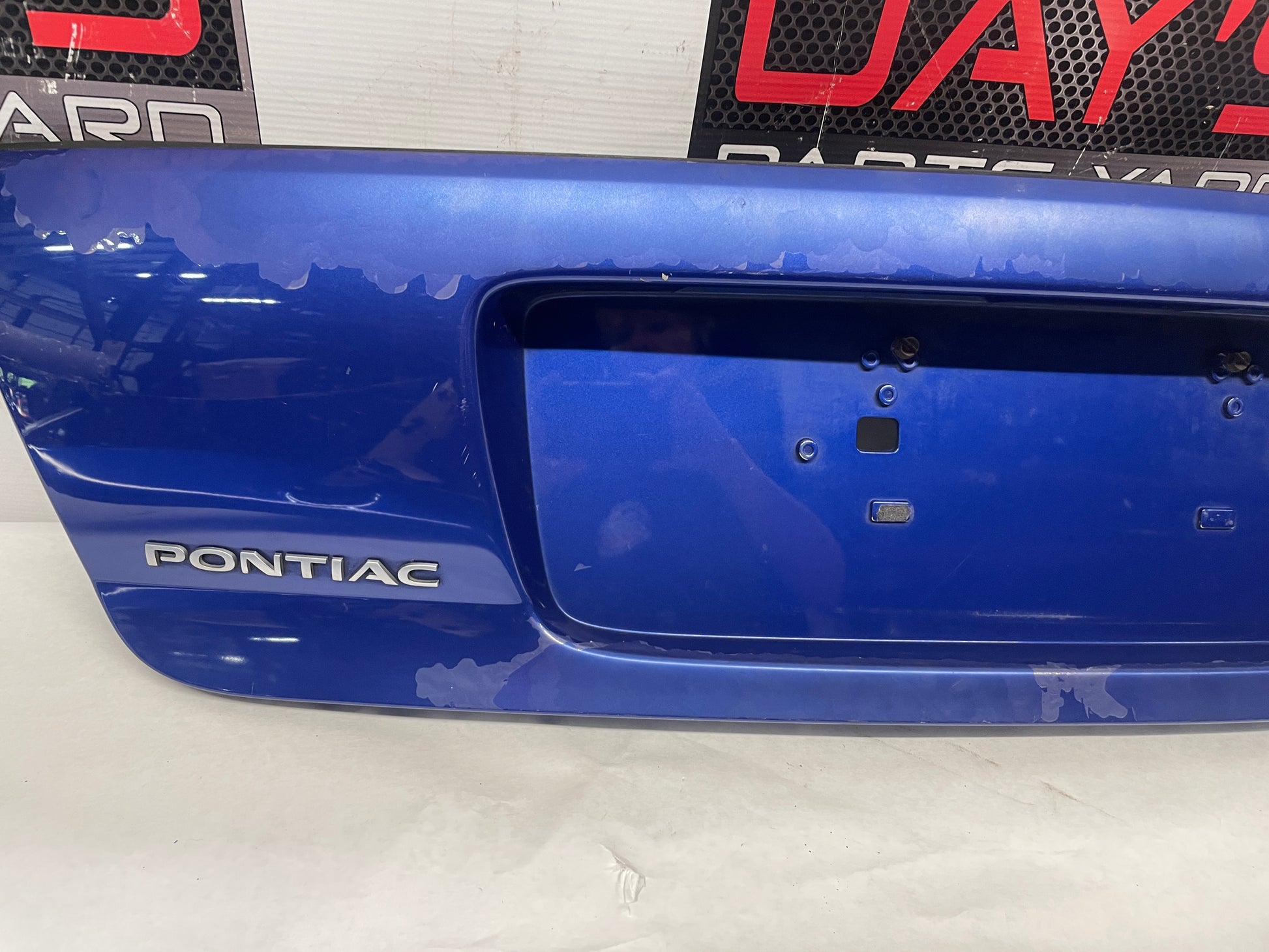 2005 Pontiac GTO Trunk Deck Lid Filler Insert Panel OEM - Day's Parts Yard
