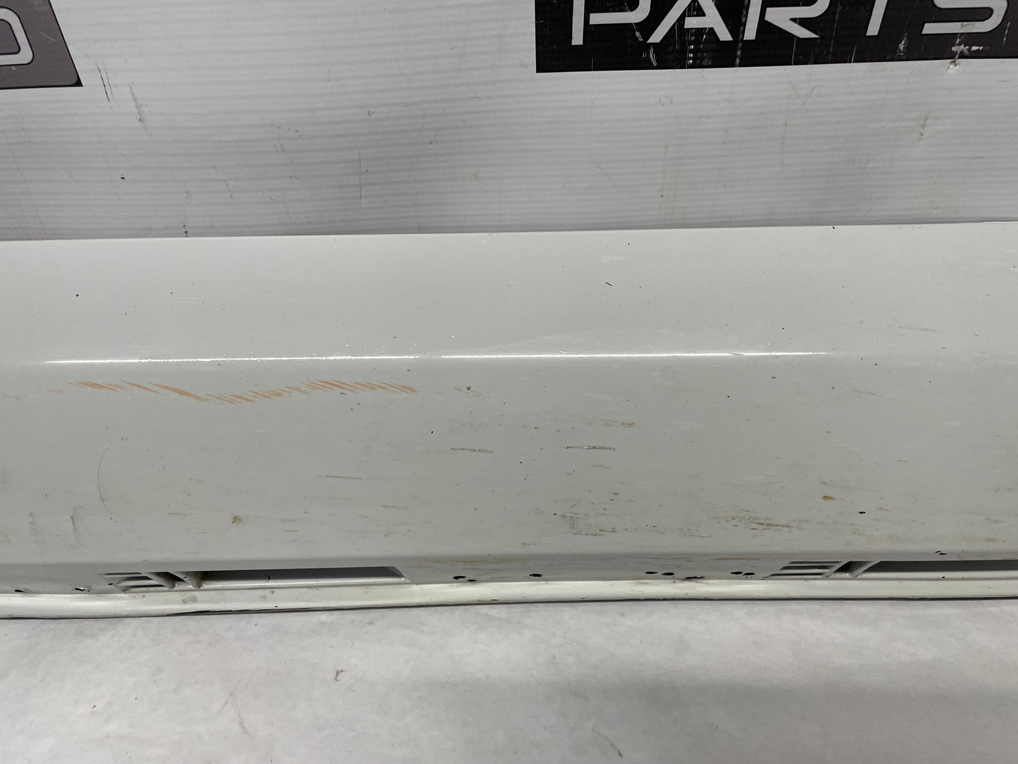 2012 Chevy Caprice PPV RH Passenger Rocker Molding Side Skirt Panel Trim White OEM
