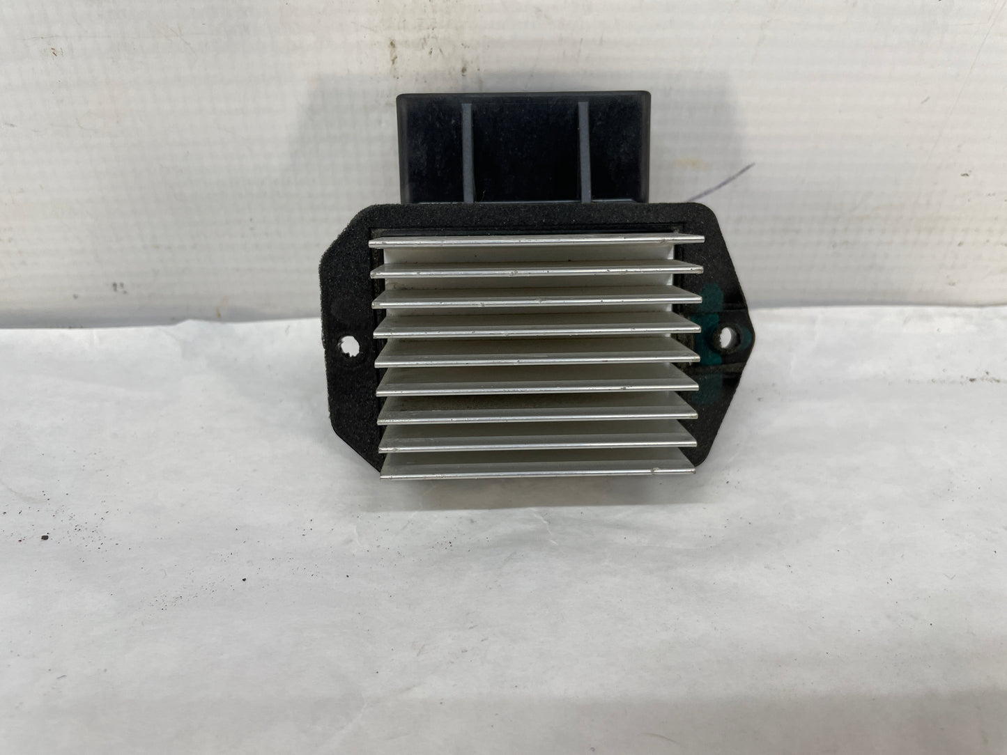 2009 Pontiac G8 GT HVAC Blower Motor Resistor Control Module OEM