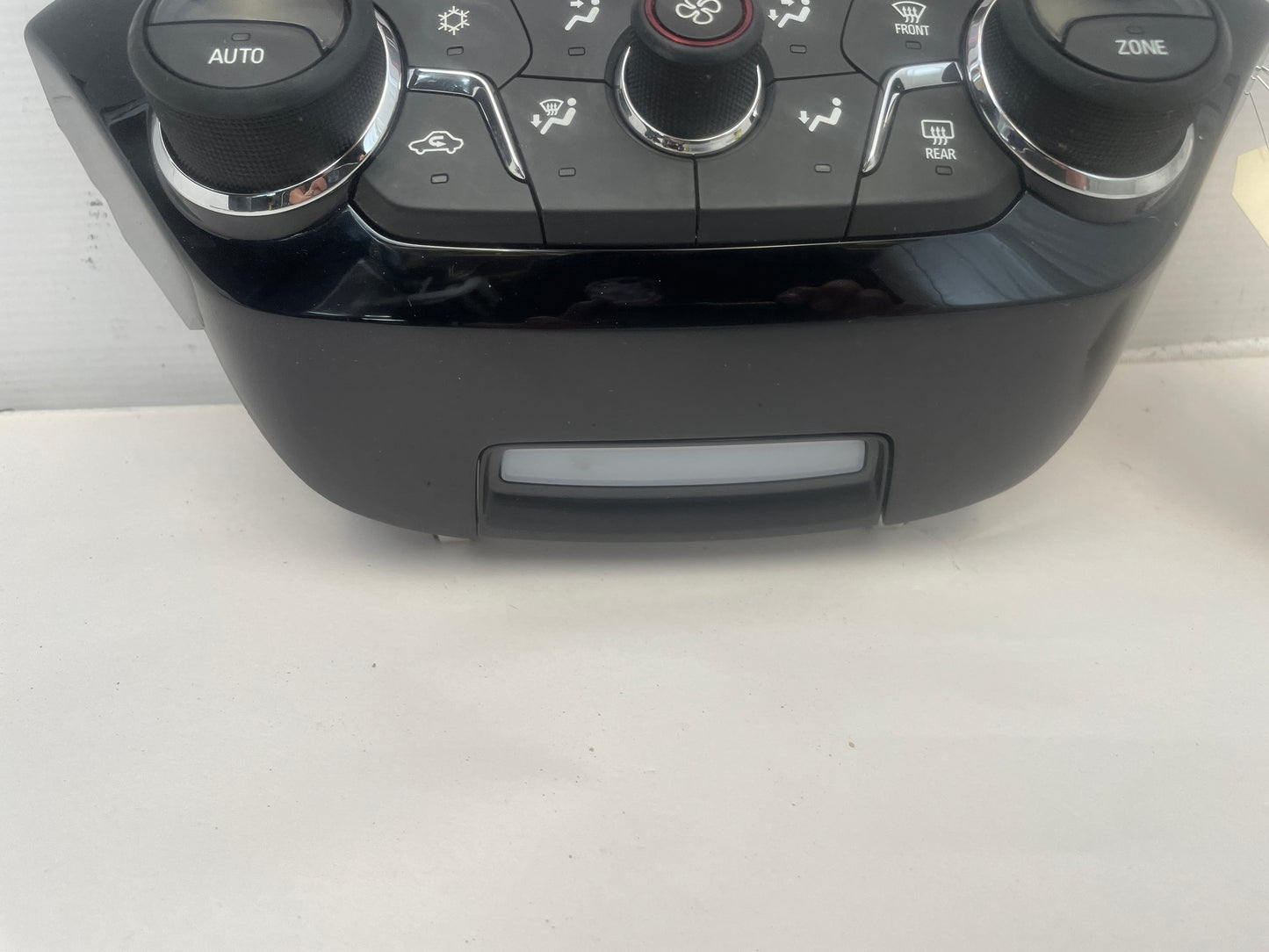2014 Chevy SS Sedan HVAC Controls Heat A/C Control Unit OEM - Day's Parts Yard