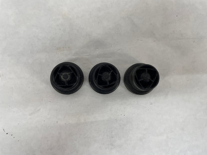 2004 Pontiac GTO Engine Cover Grommets OEM - Day's Parts Yard