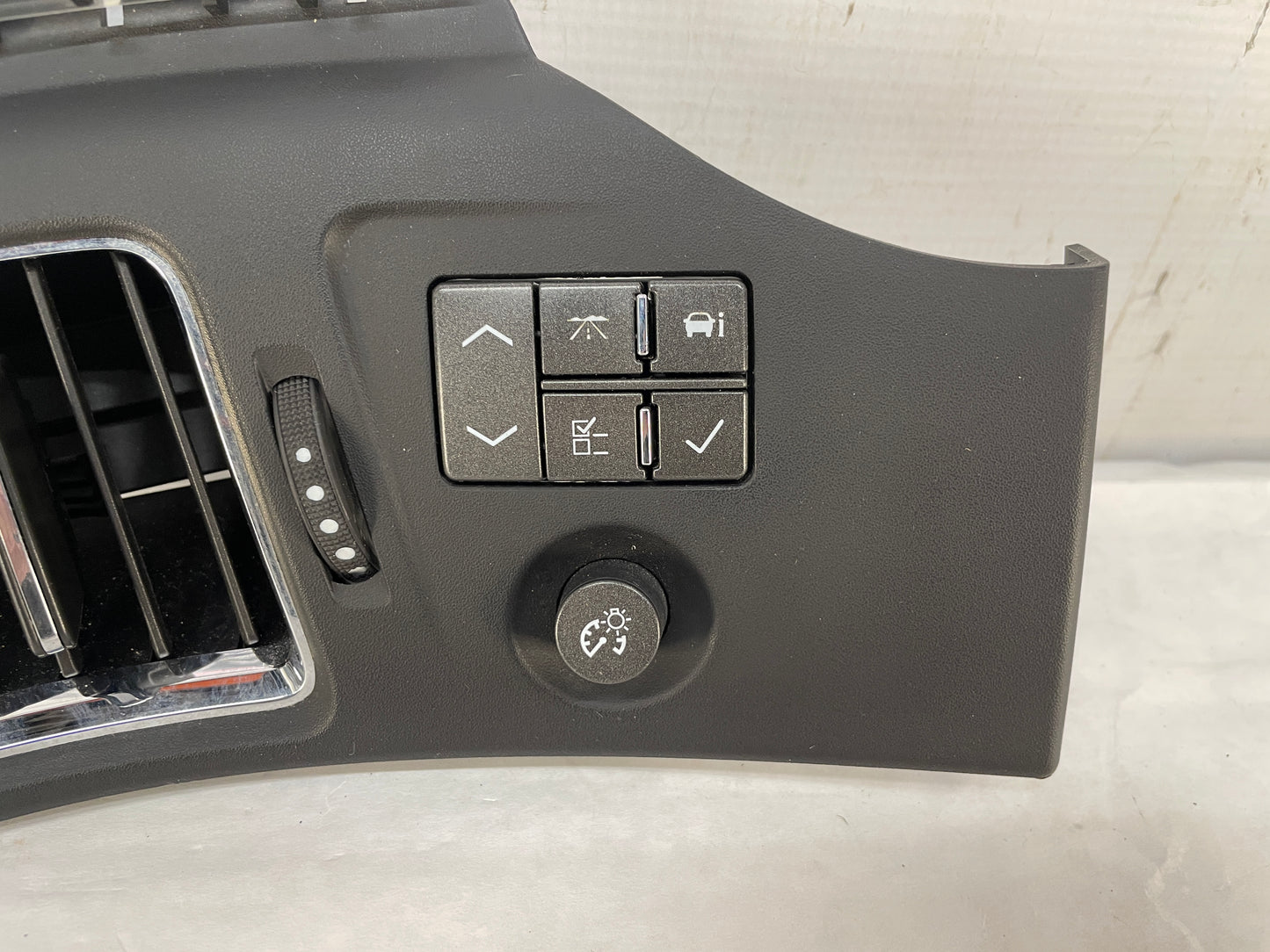 2009 Cadillac CTS-V Sedan LH Driver Dash Air Vent Grille w/ Switches OEM - Day's Parts Yard