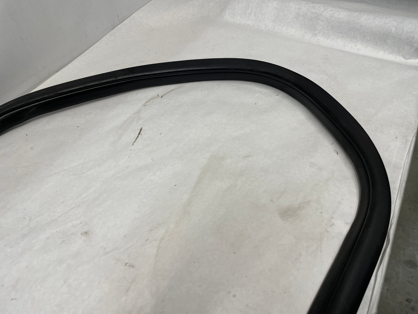 2012 Chevy Caprice PPV LH Driver Rear Door Weather Strip Rubber Seal OEM