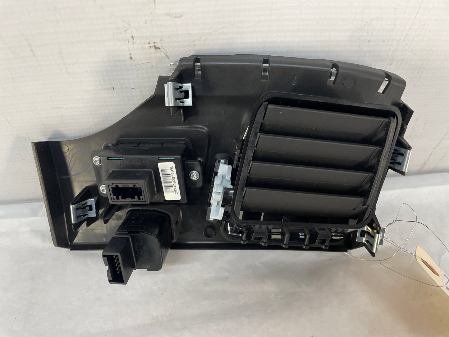 2009 Cadillac CTS-V Sedan LH Driver Dash Air Vent Grille w/ Switches OEM - Day's Parts Yard