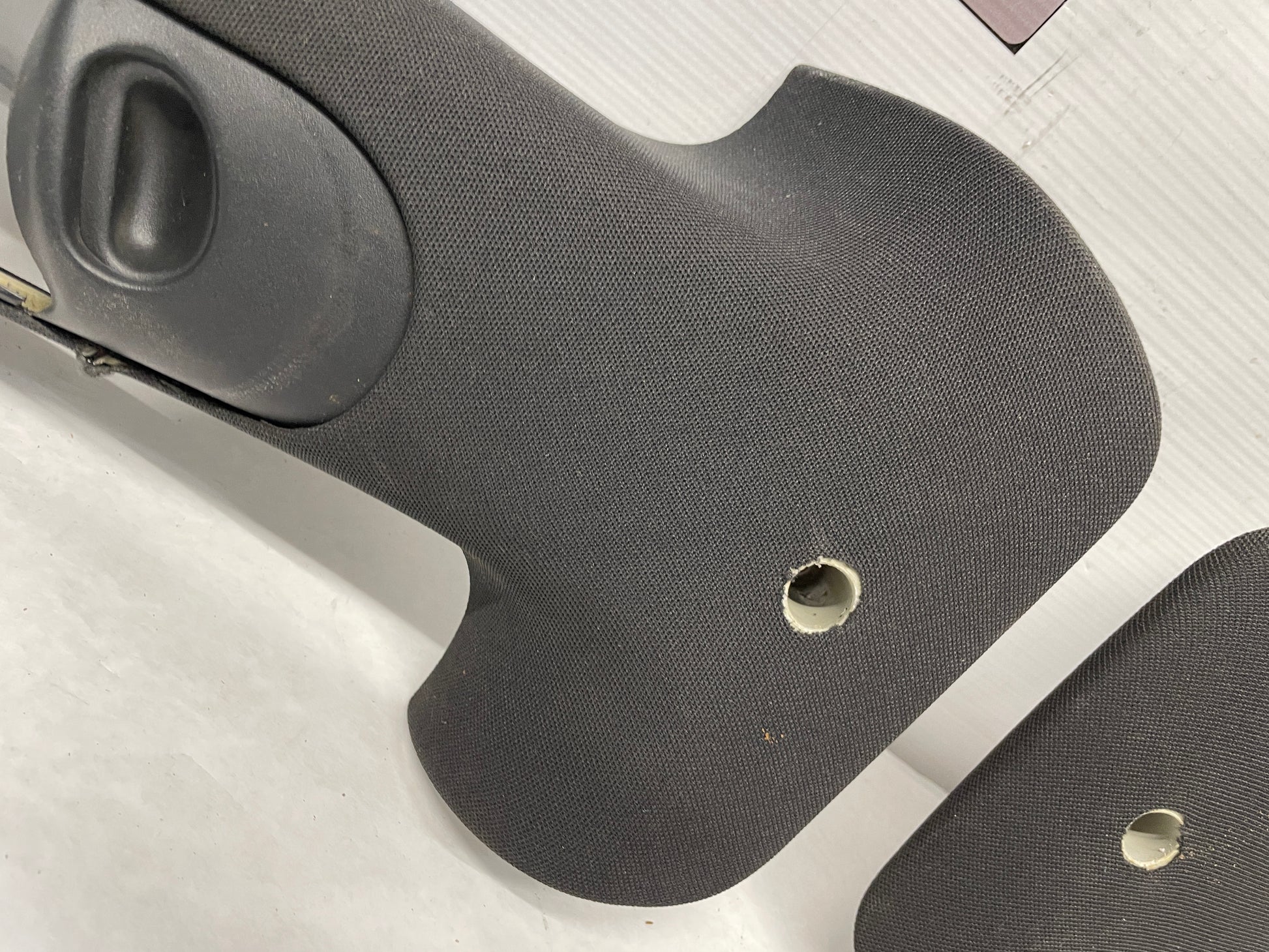 2006 Pontiac GTO RH & LH Interior Upper B Pillar Seat Belt Trim OEM - Day's Parts Yard