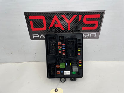 2014 Chevrolet SS Sedan Rear Fuse Relay Box OEM - Day's Parts Yard
