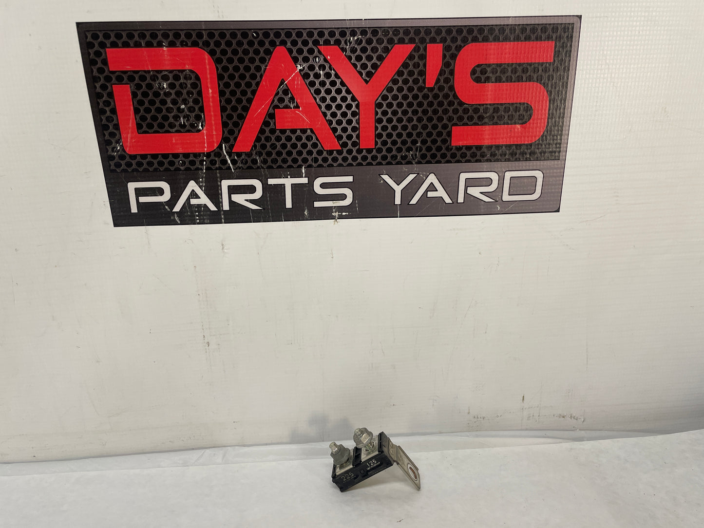 2015 Chevy SS Sedan Jump Starter Positive Post Battery Circuit Fuse Block OEM