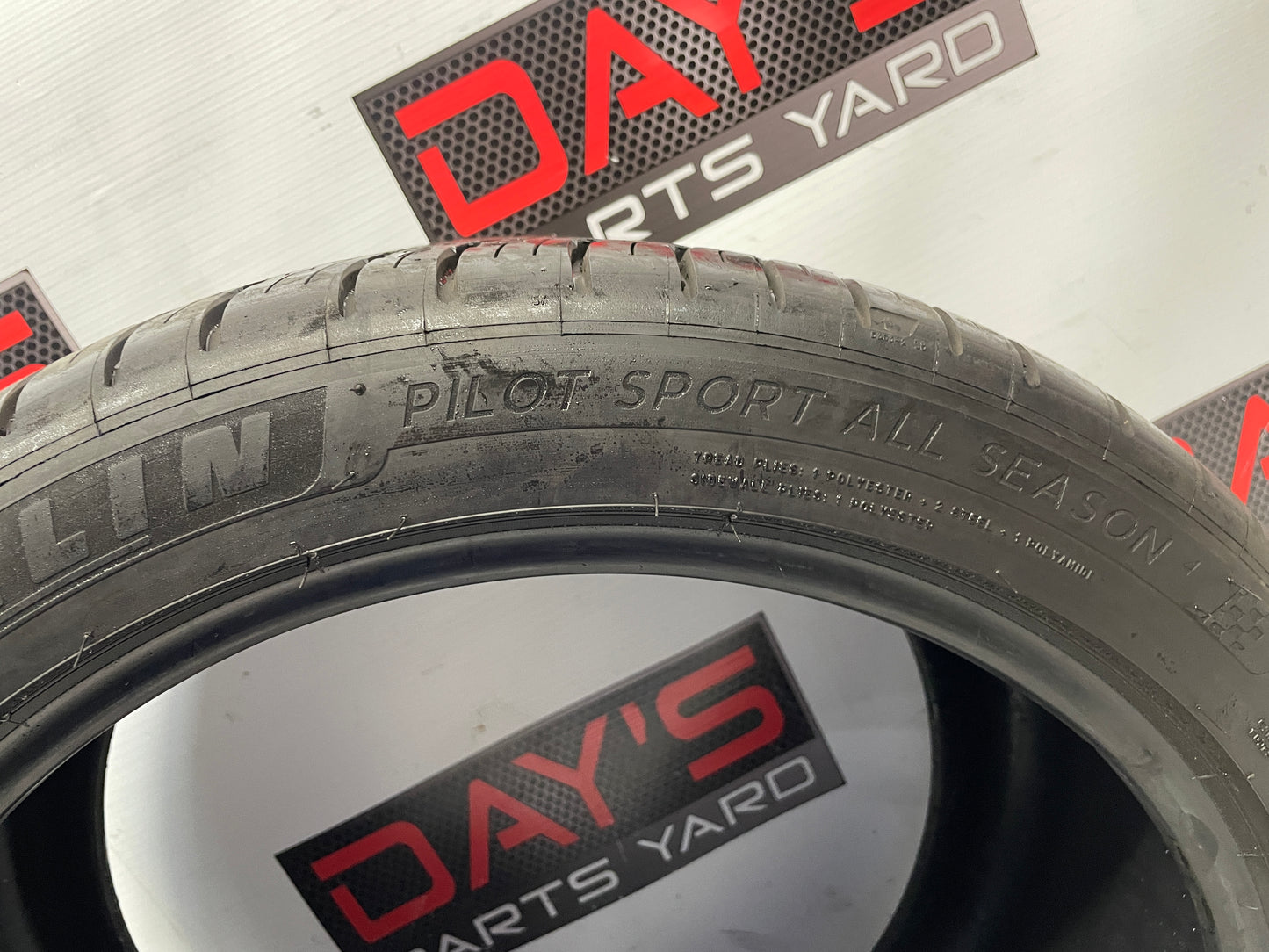 Michelin Pilot Sport All Season 4 285/30ZR19