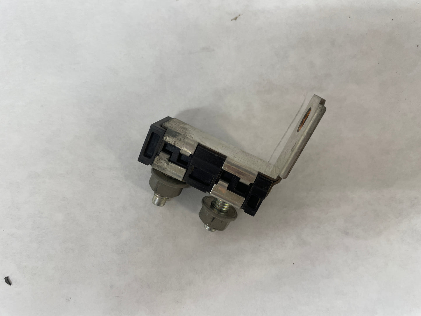 2015 Chevy SS Sedan Jump Starter Positive Post Battery Circuit Fuse Block OEM