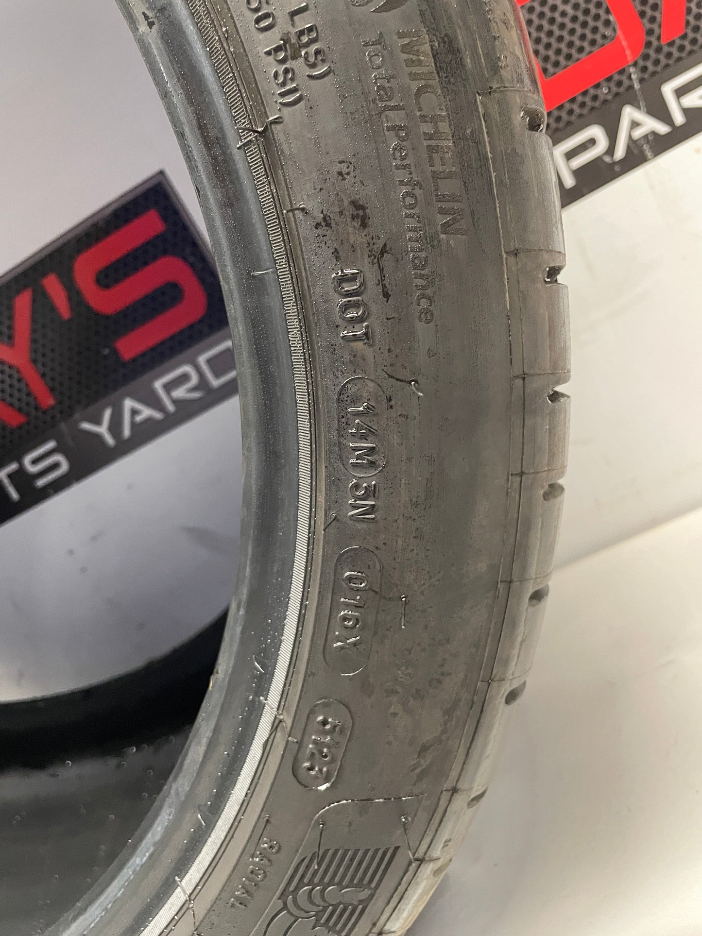 Michelin Pilot Sport All Season 4 285/30ZR19