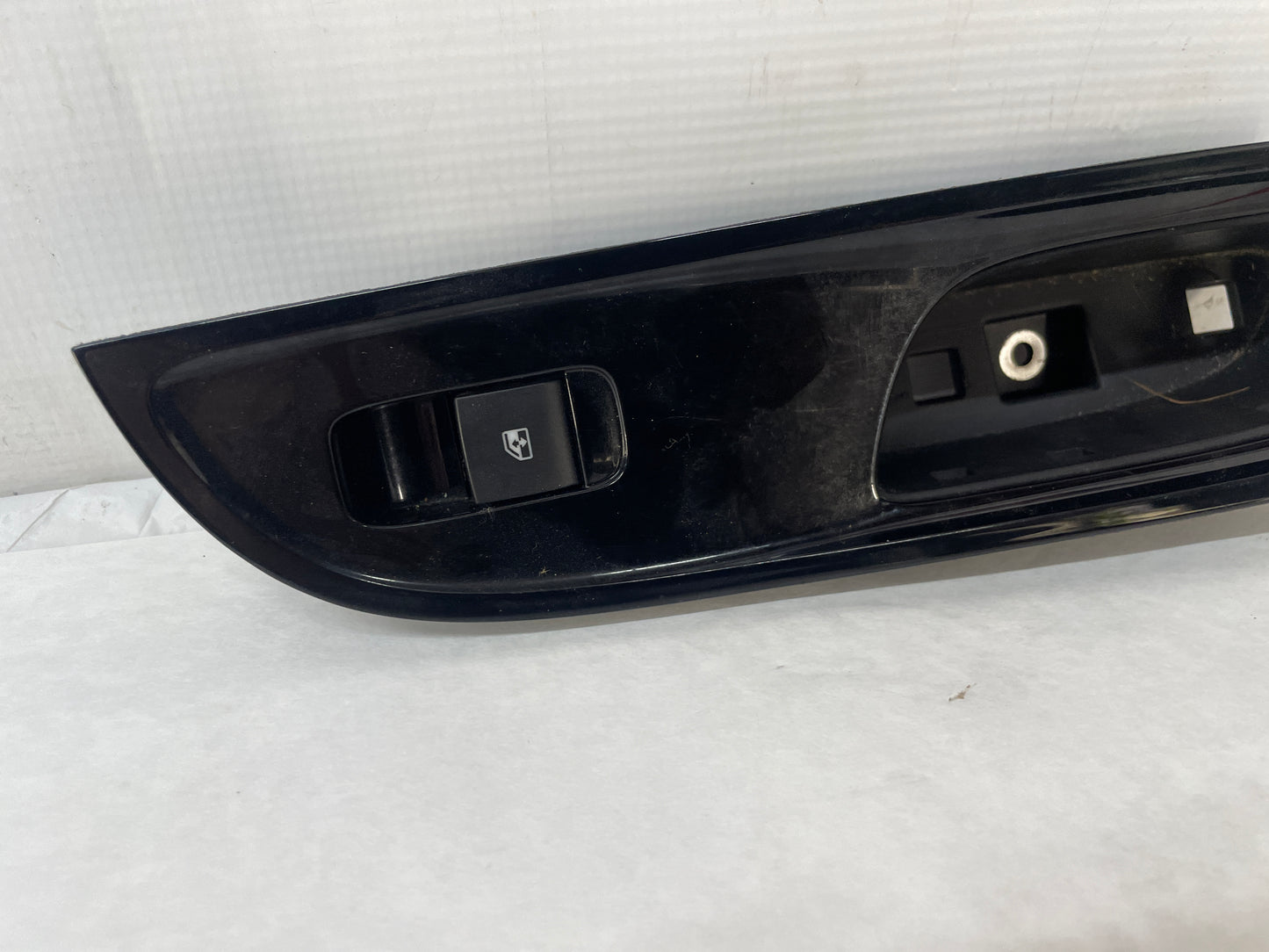 2015 Chevy SS Sedan RH Passenger Rear Window Switch Control Bezel OEM