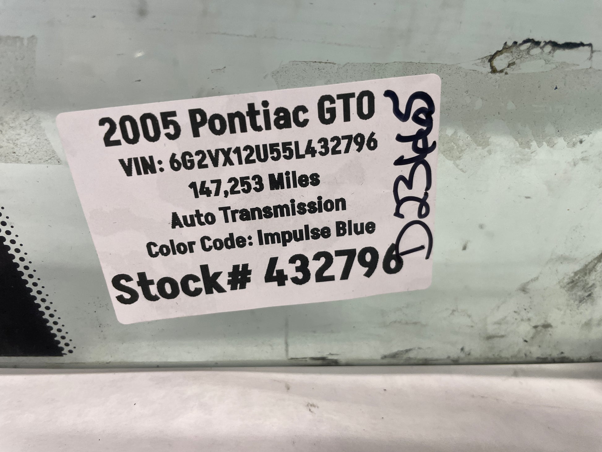 2005 Pontiac GTO RH Passenger Front Door Window Glass OEM - Day's Parts Yard