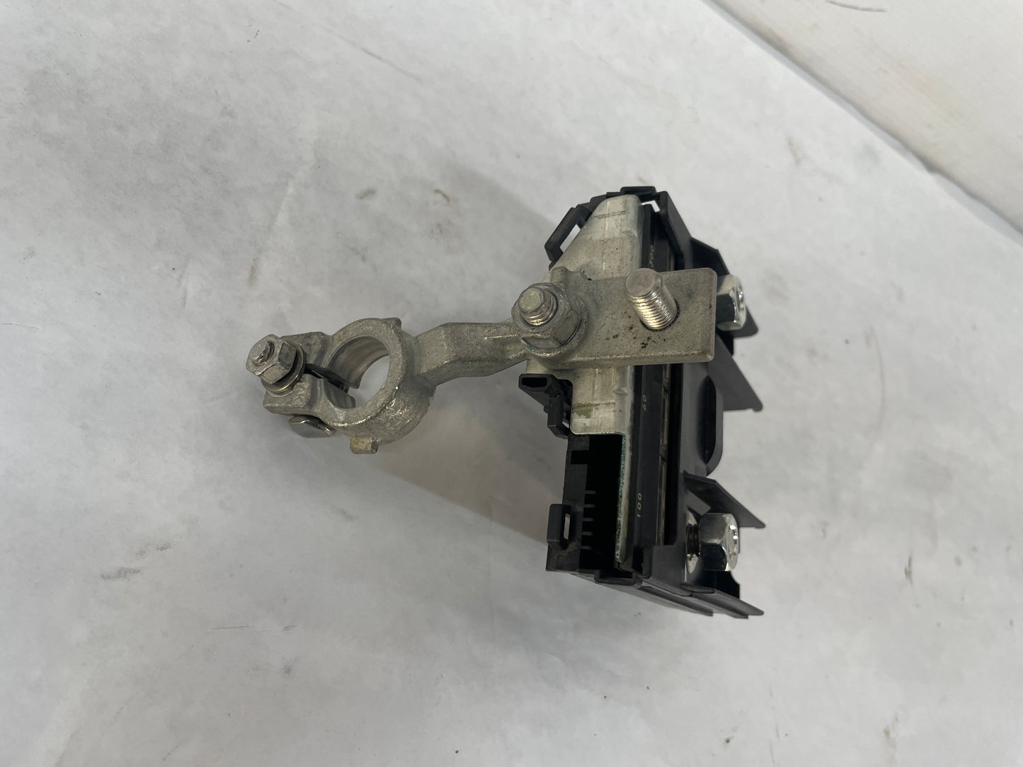 2015 Chevy SS Sedan Positive Terminal Battery Fuse Block Link OEM